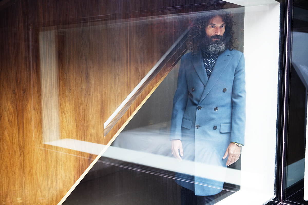 the independent MAGAZINE