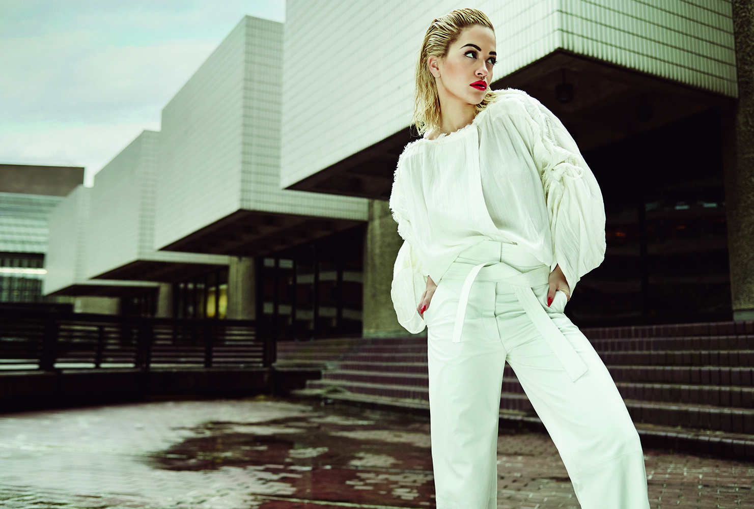 instyle | rita ora