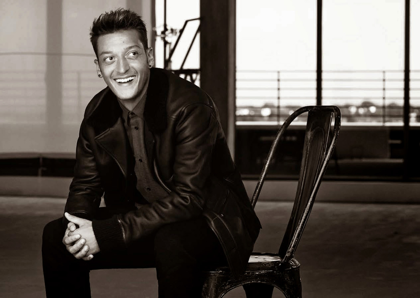 ESQUIRE | OZIL