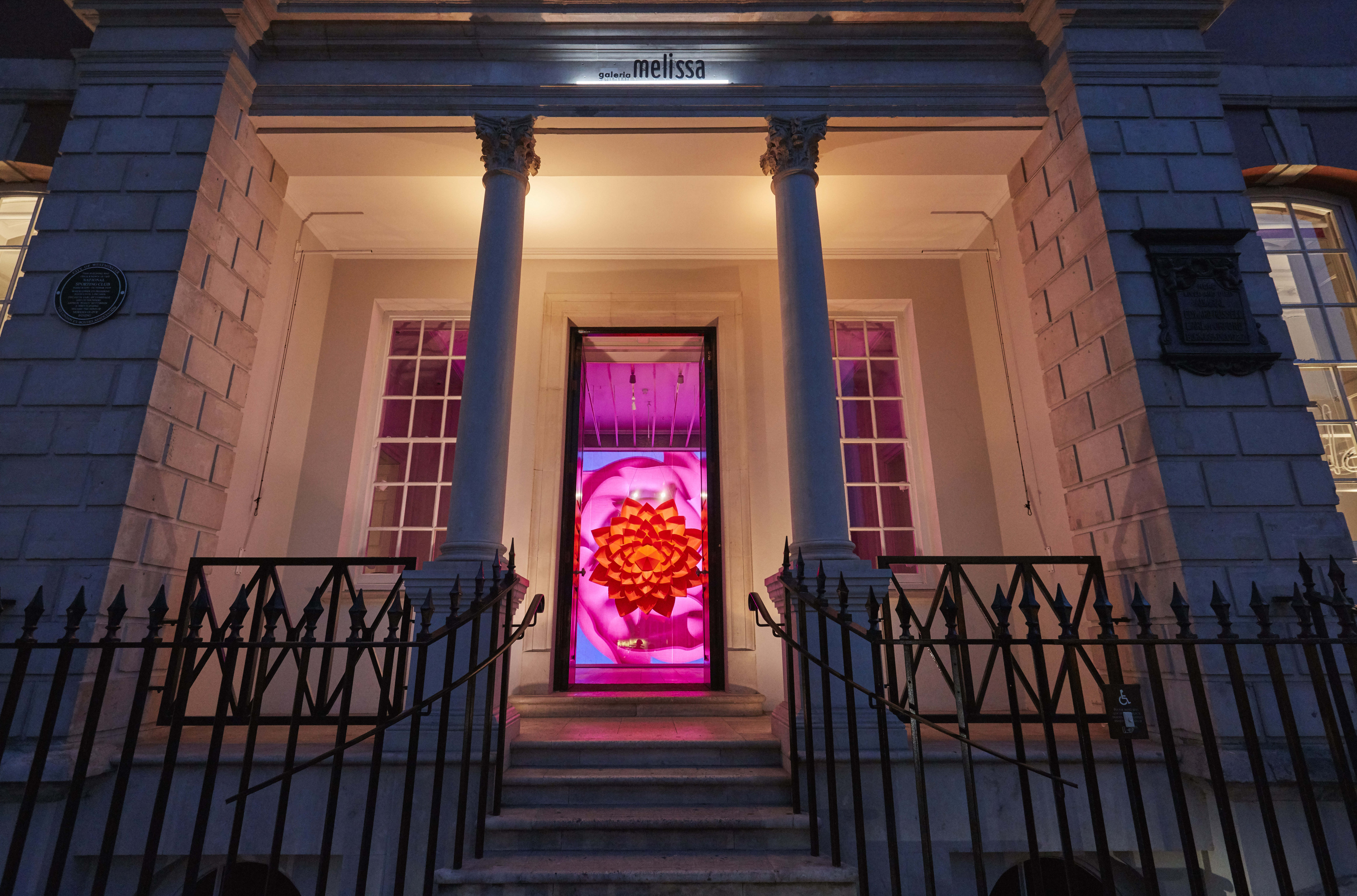 GALERIA MELISSA | NEON GARDEN