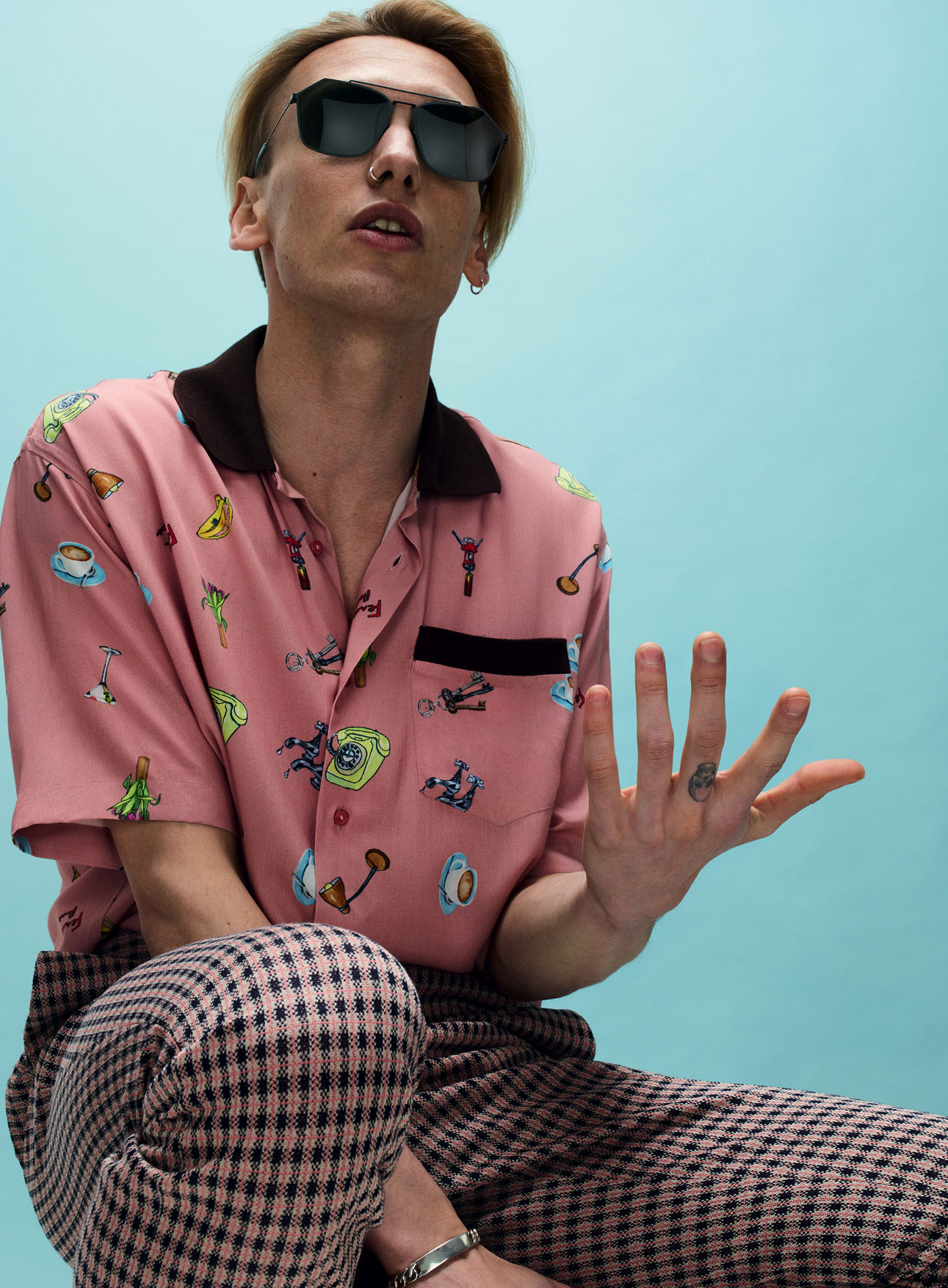 L’Officiel Hommes | Jamie Campbell Bower