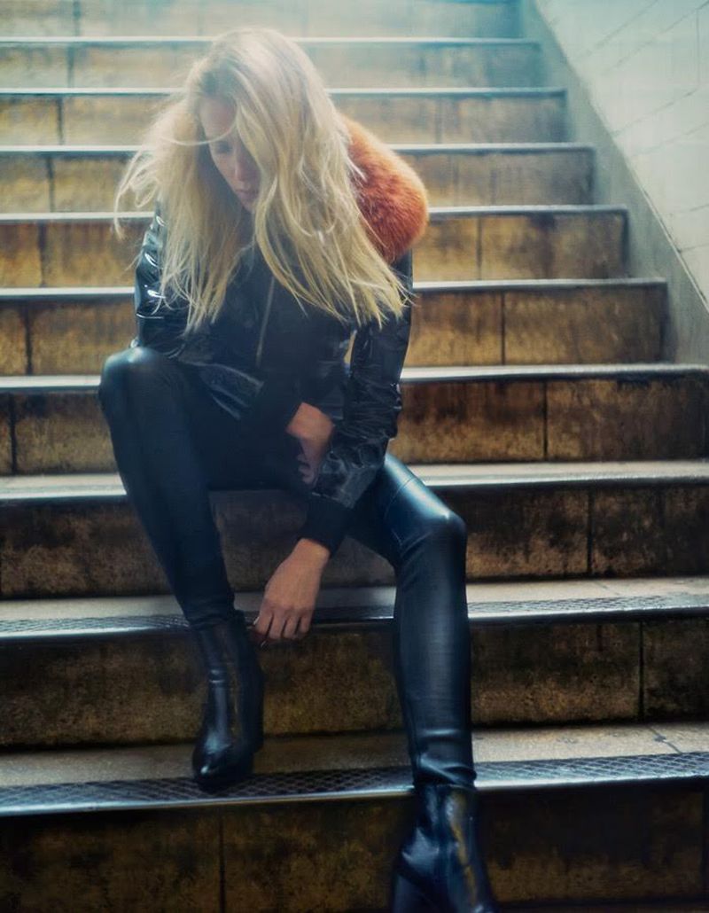 Violet Book | Dree Hemingway