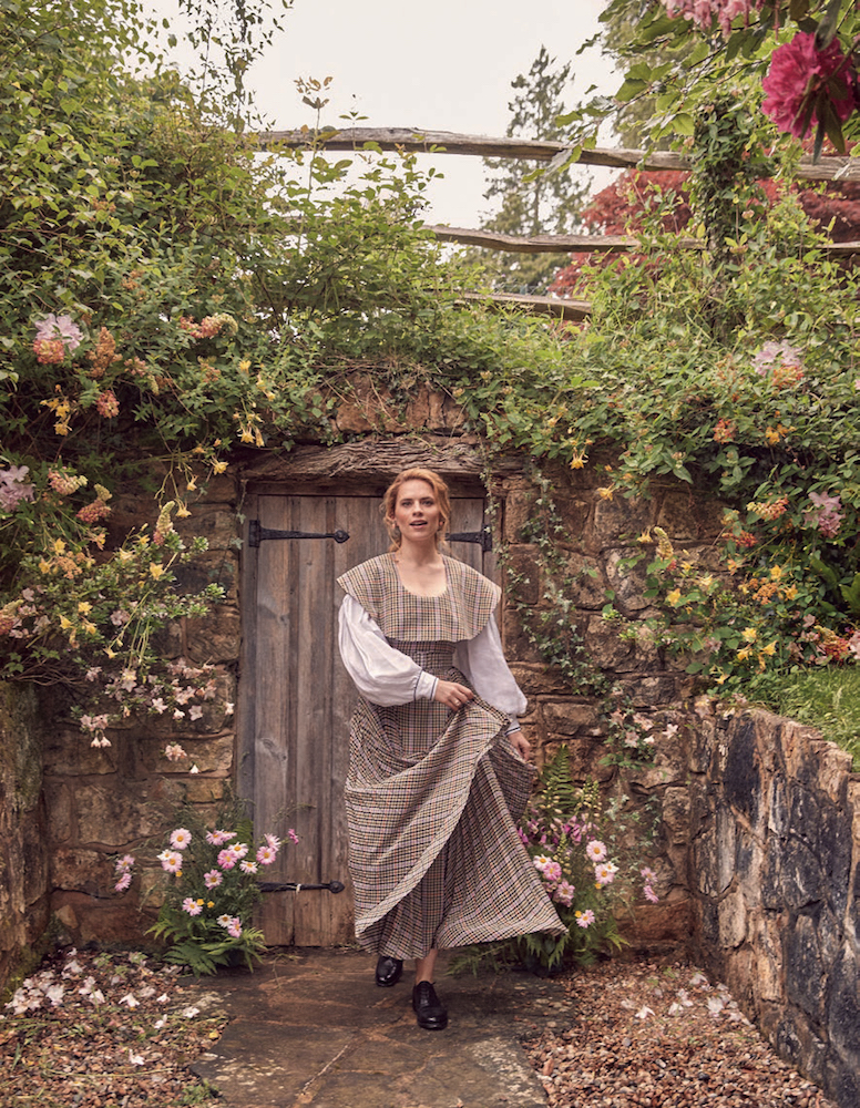 TOWN & COUNTRY | HAYLEY ATWELL