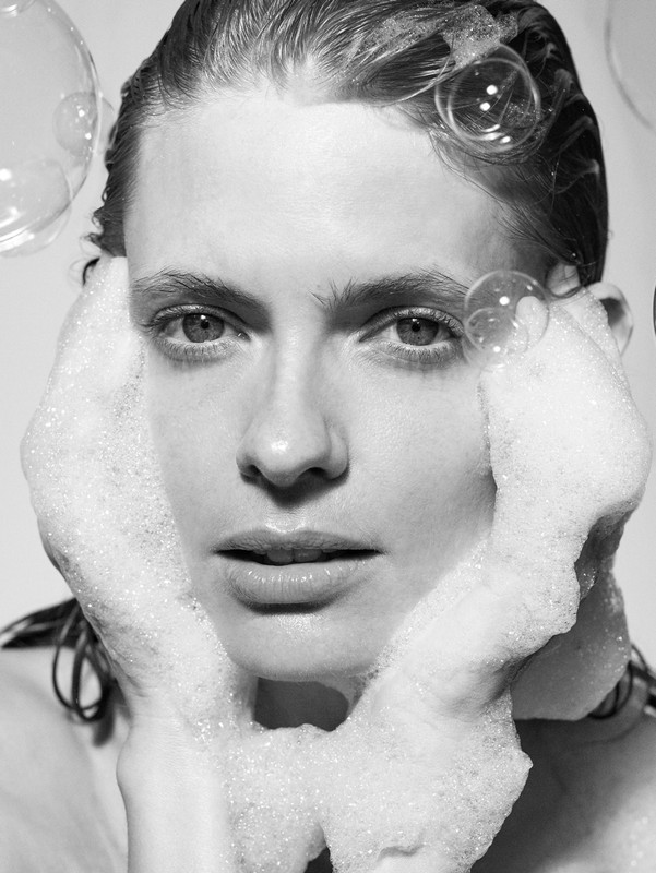 Julia Stegner | UNCONDITONAL