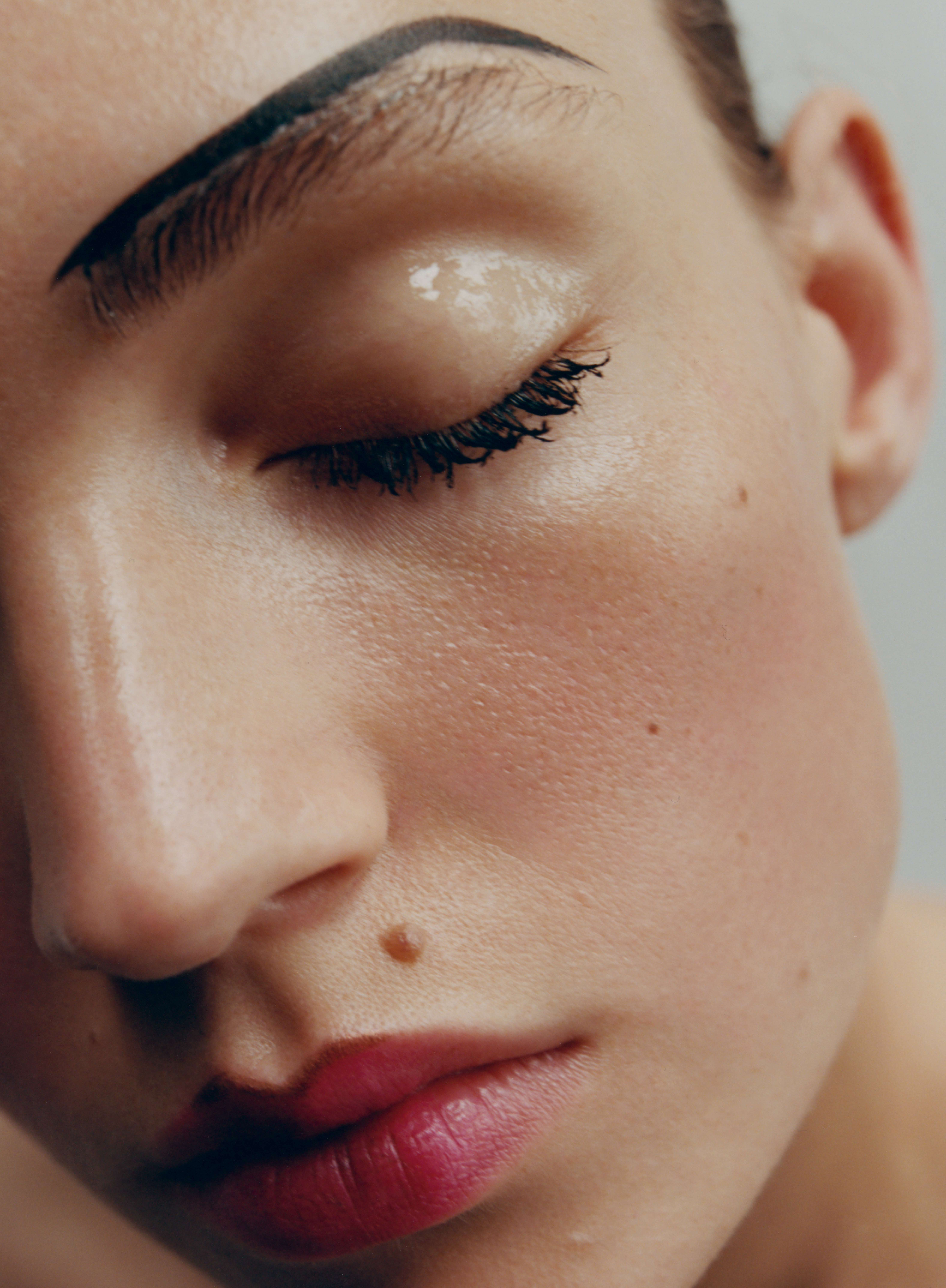 Adrienne Jüliger | Brave New World