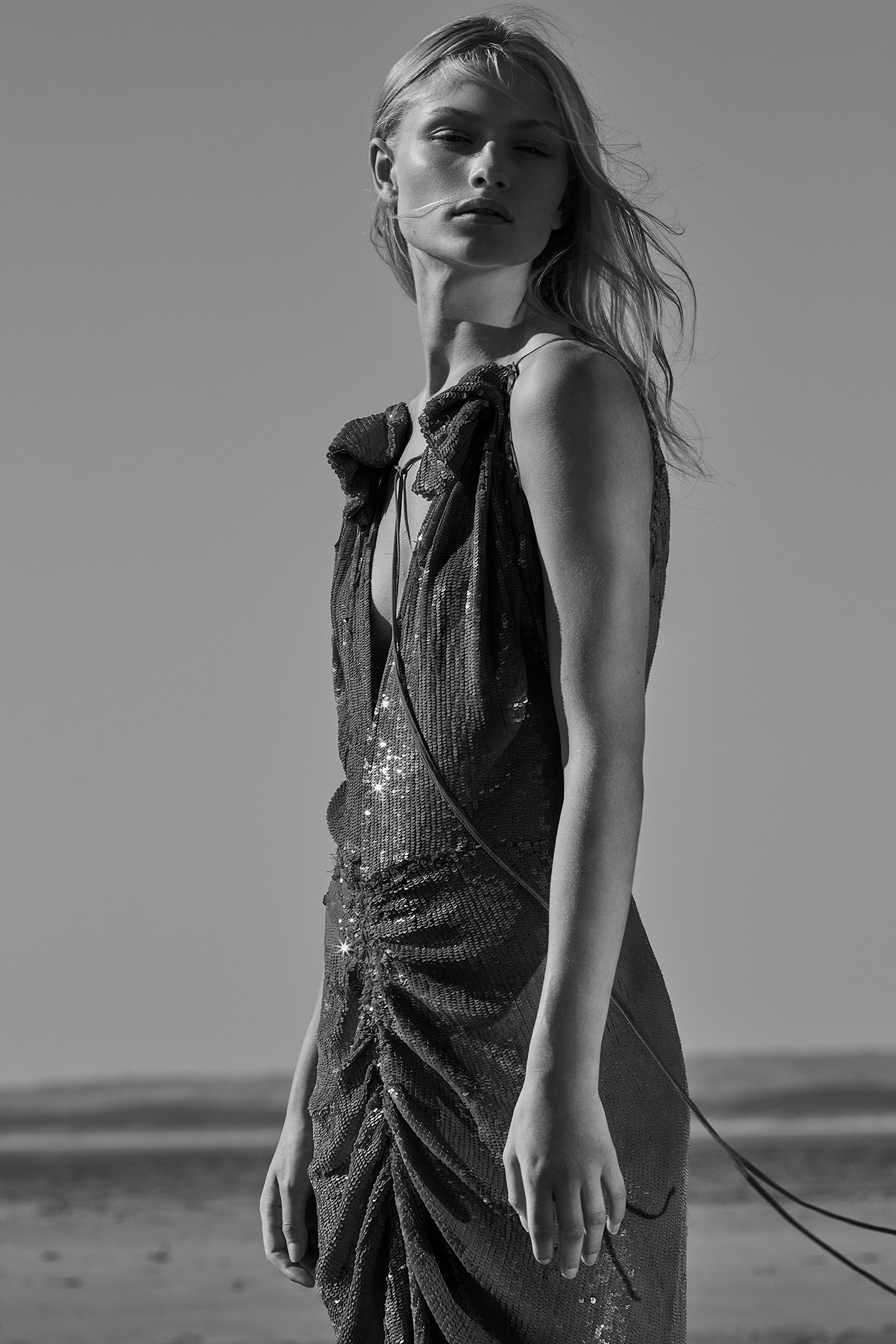 Harpers Bazaar KZ | Reflection