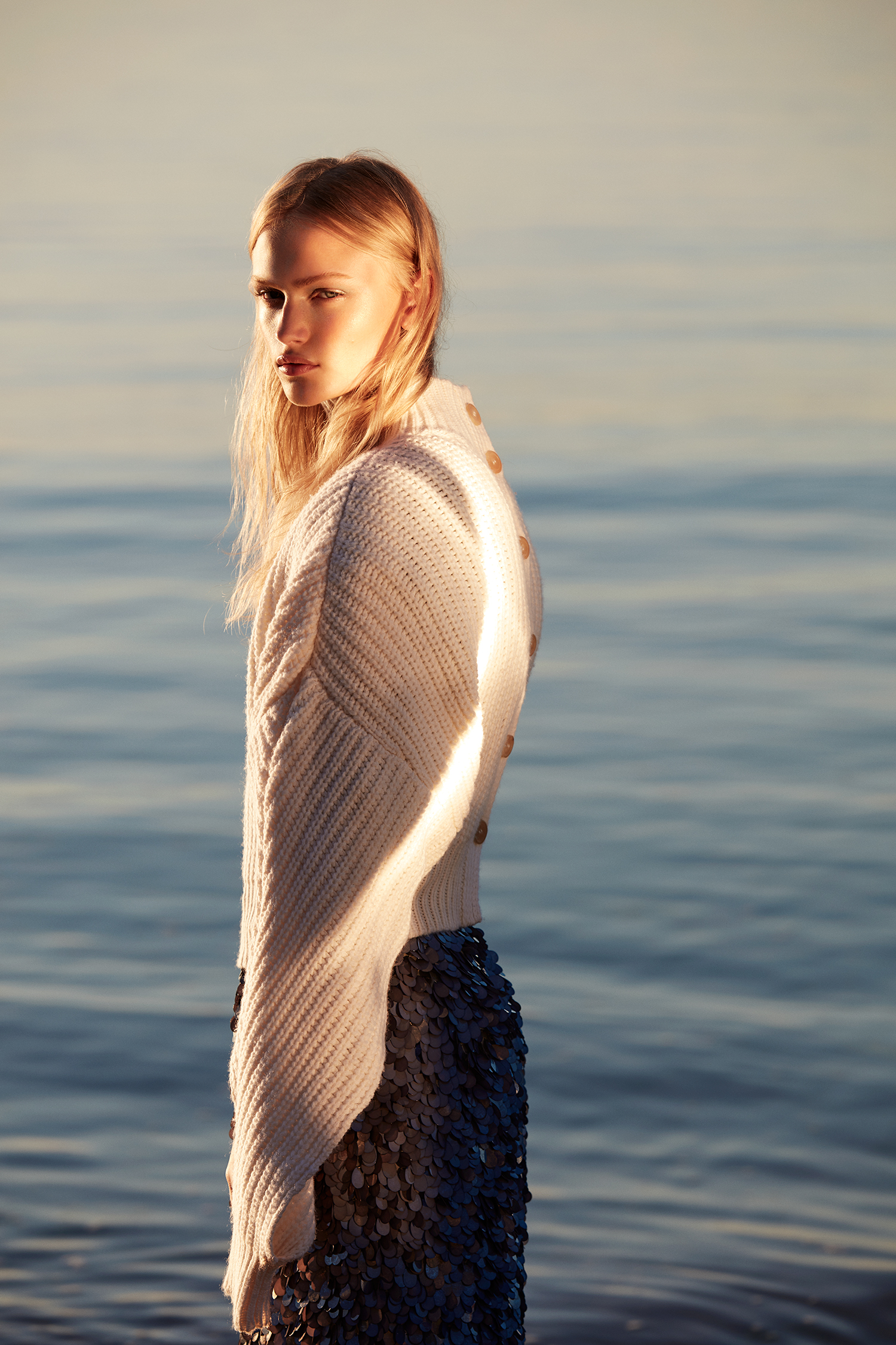 Harpers Bazaar KZ | Reflection