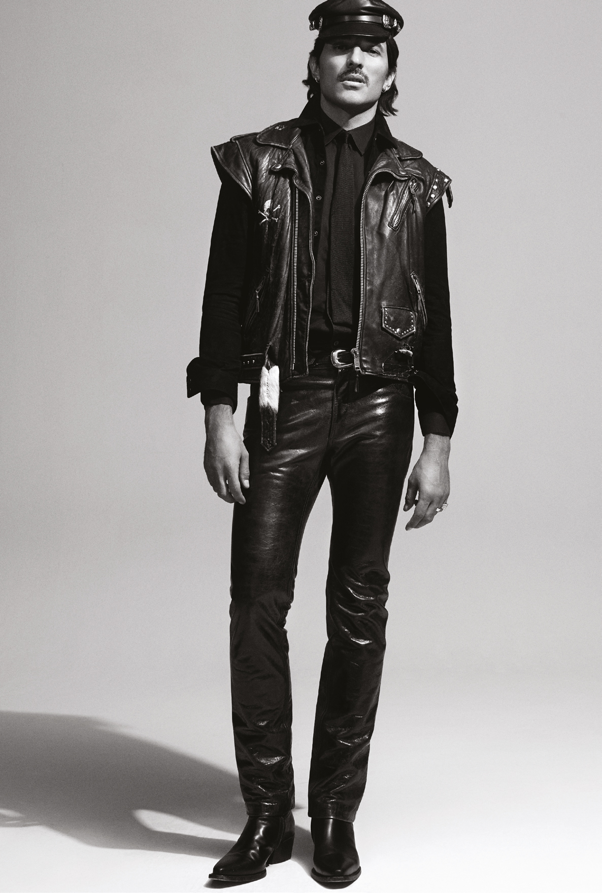 Andrés Velencoso | GLASS Magazine