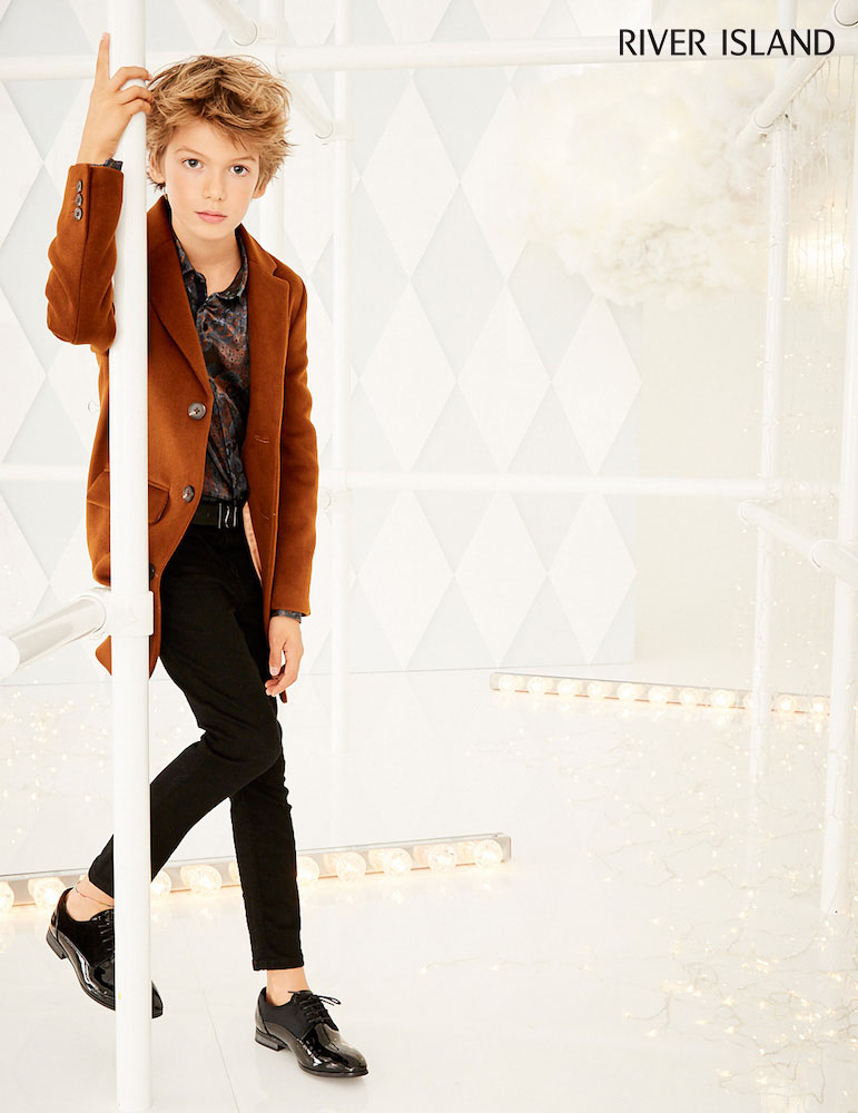 RIVER ISLAND