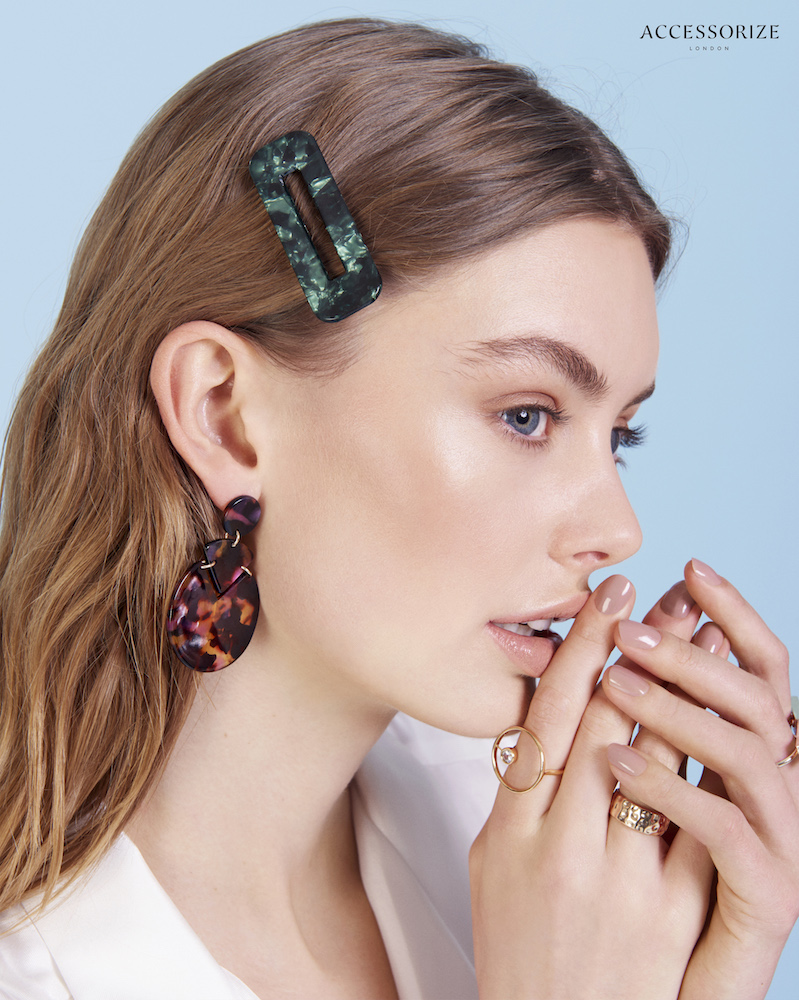 Accesorize
