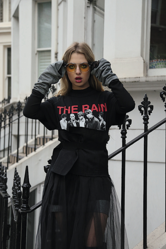 DULL MAGAZINE | Anais Gallagher
