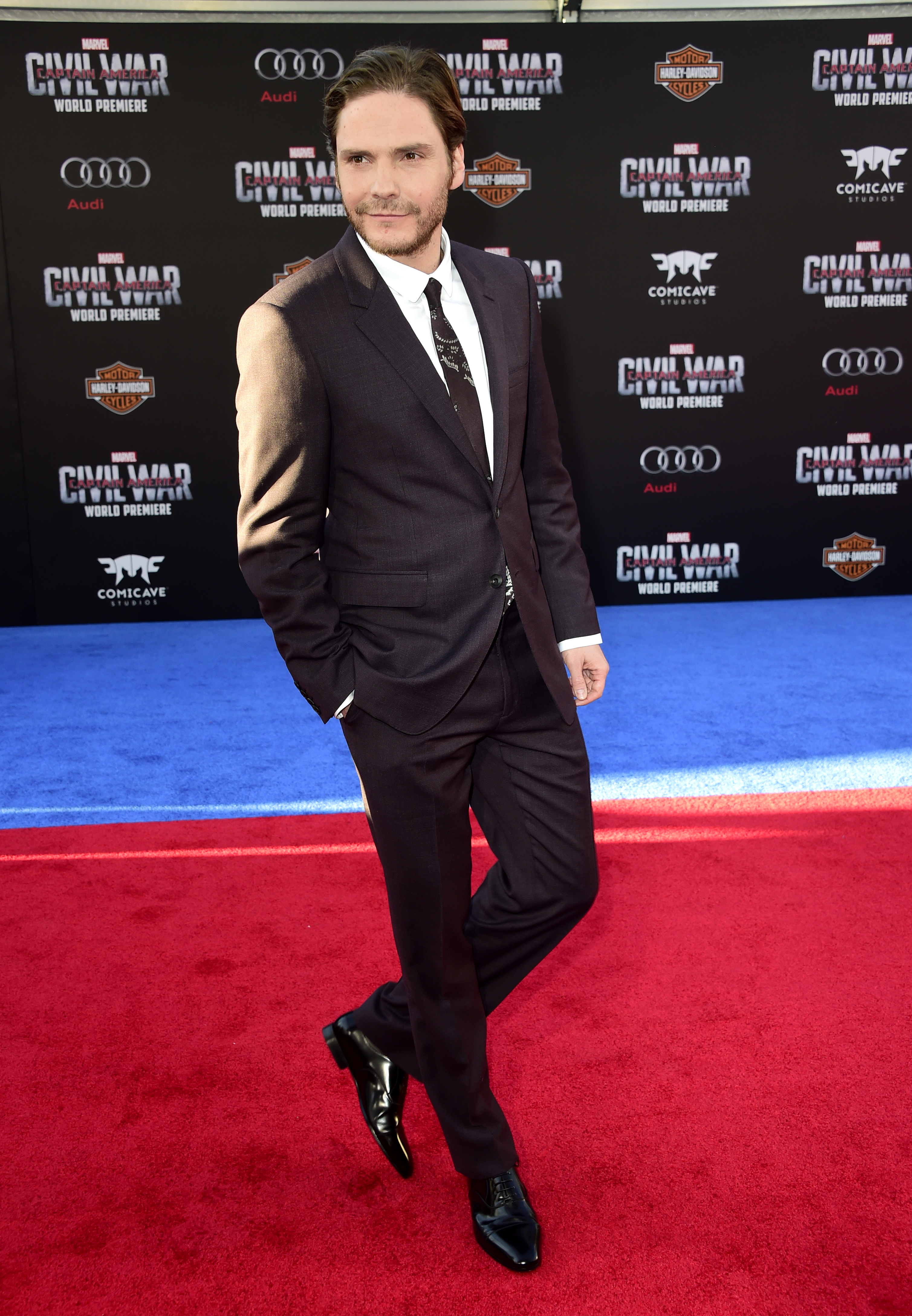 Daniel Bruhl | Captain America