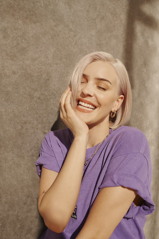 Vo5 | Anne-Marie