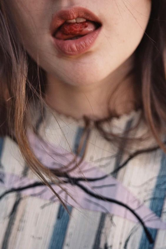 Violet Book | Issue 6