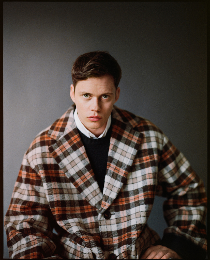 Bill Skarsgard | Esquire Spain | Fashion | One Represents