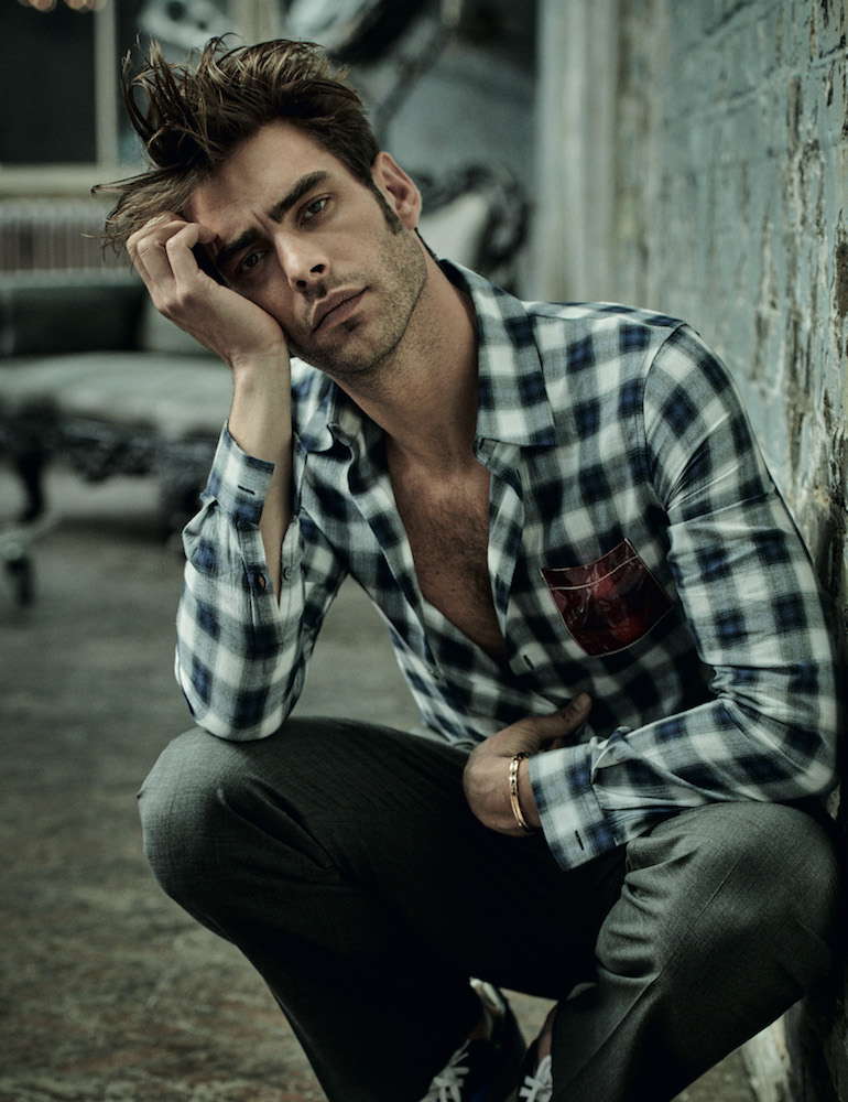 L’Officiel Hommes | Jon Kortajarena