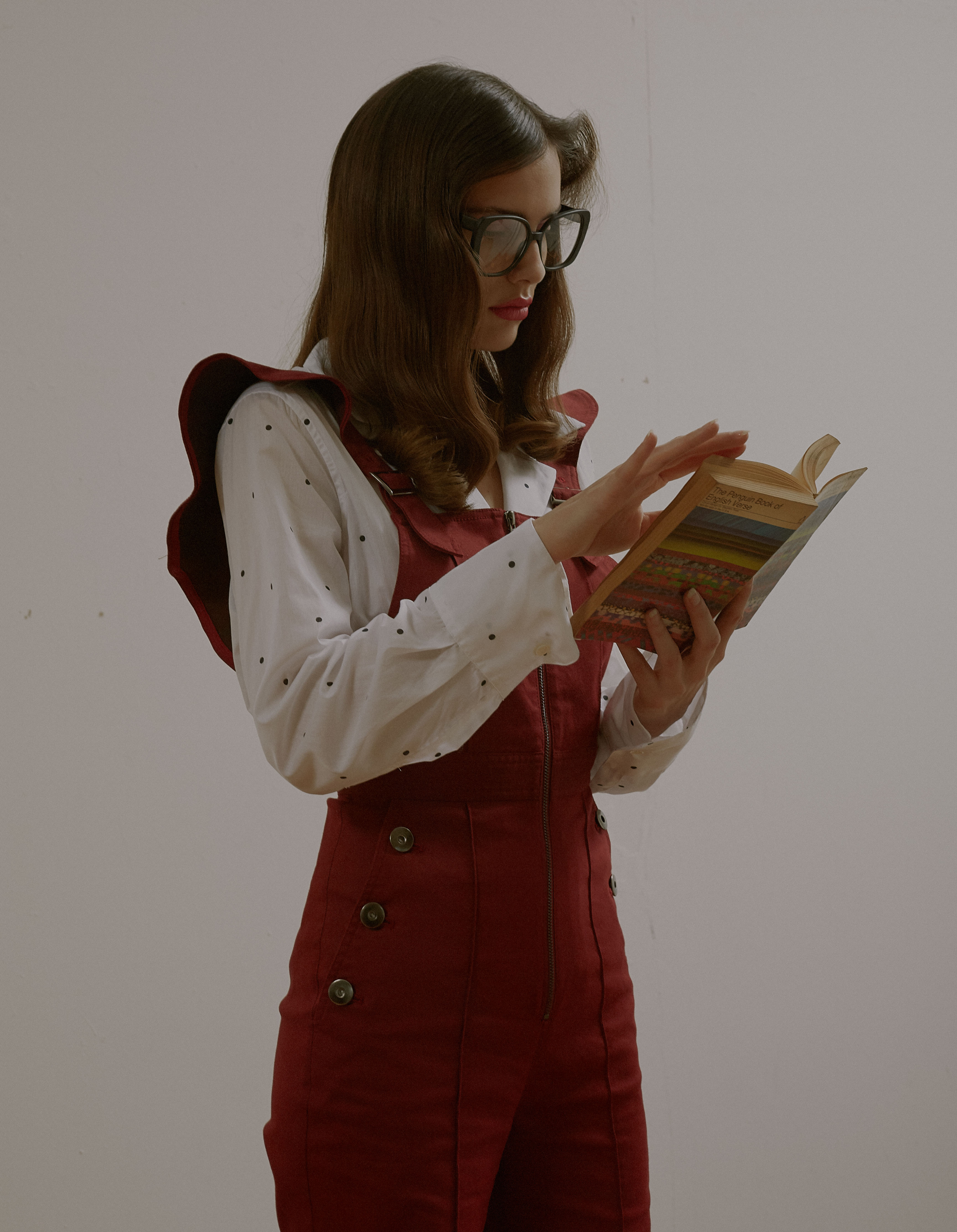 Violet Book | Issue 9