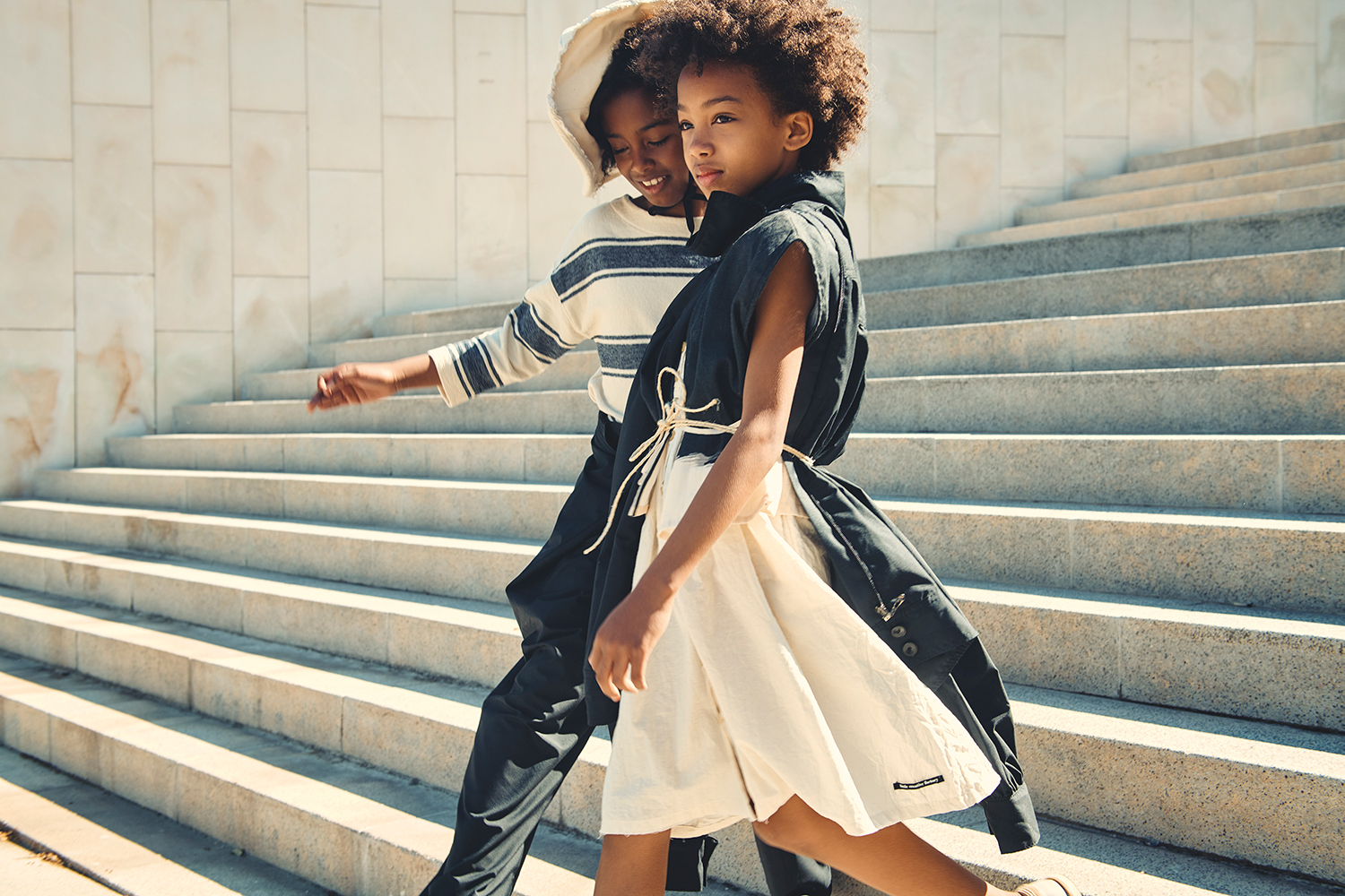 Hooligans | Blue Bird