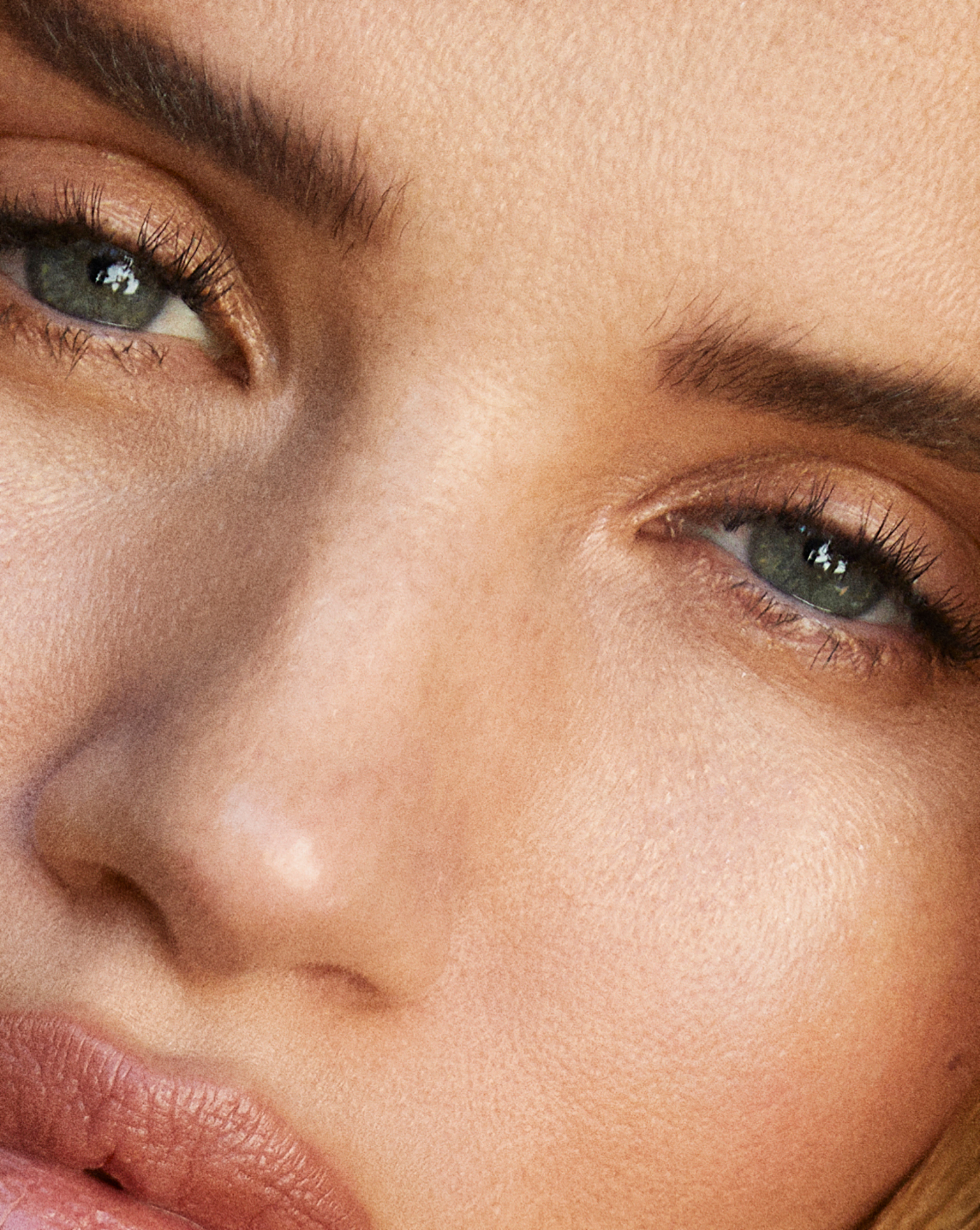 Rosie Huntington Whiteley | Harpers Bazaar Taiwan