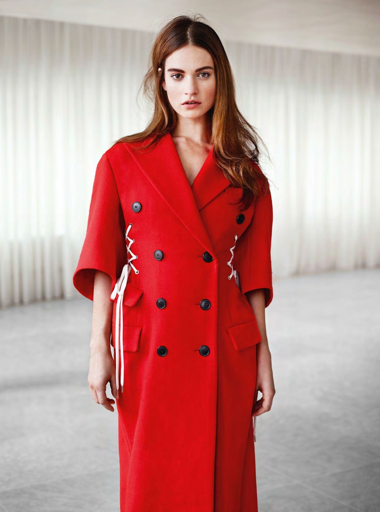 Lily JAMES | INSTYLE