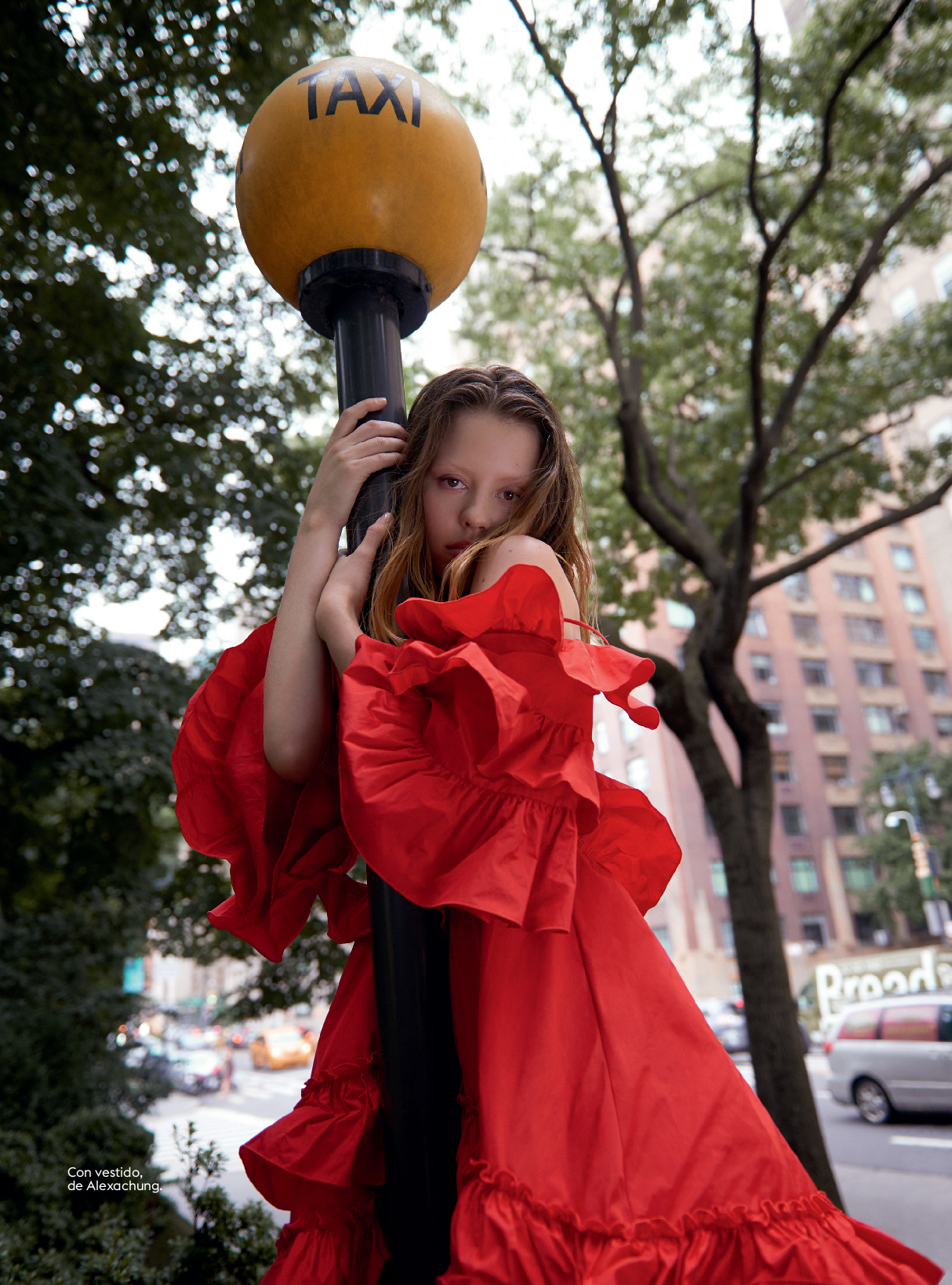 MIA GOTH | GLAMOUR SPAIN