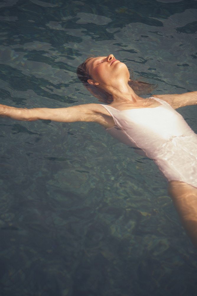 HARPERS BAZAAR BEAUTY