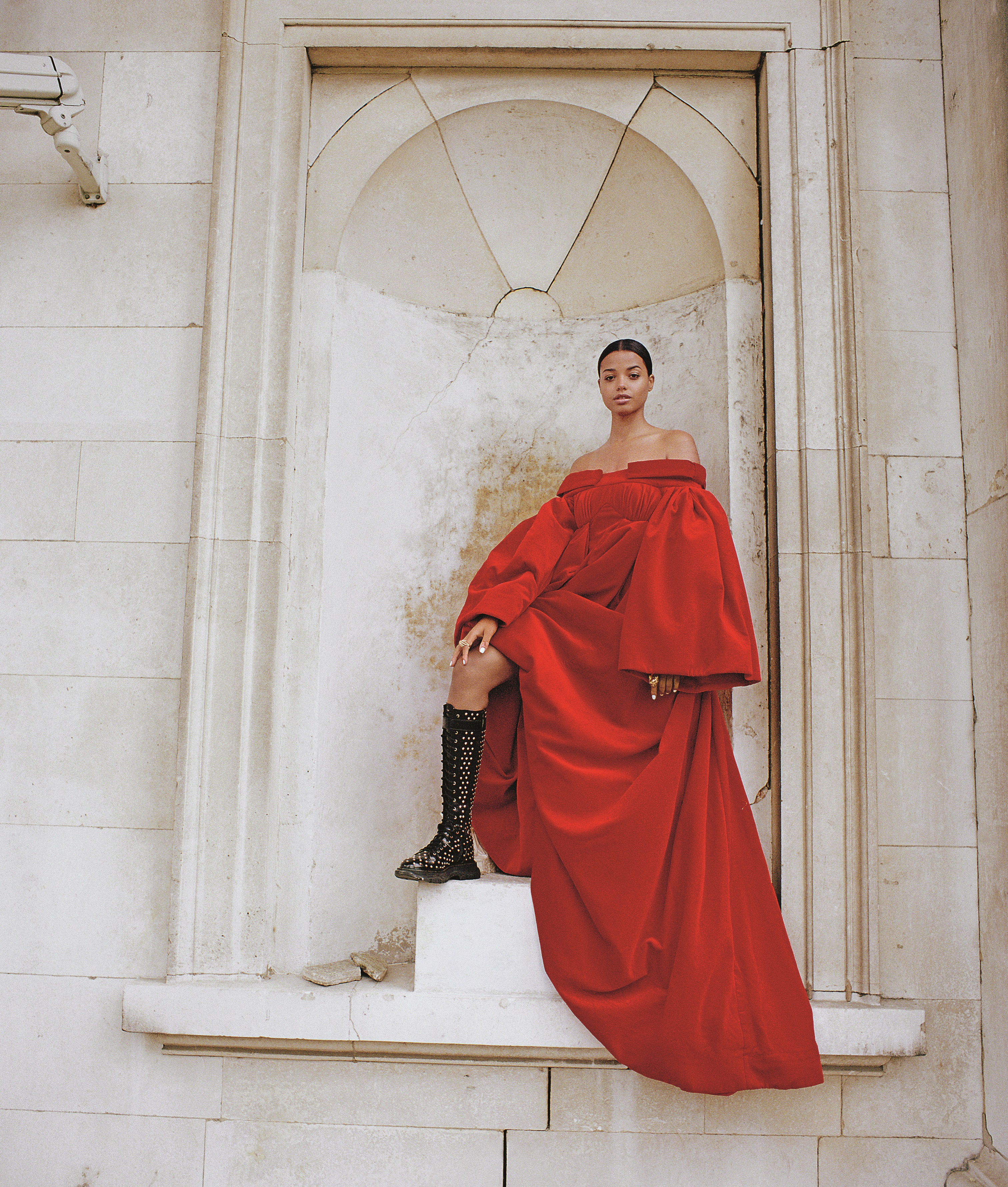 Ella Balinska | ES Magazine