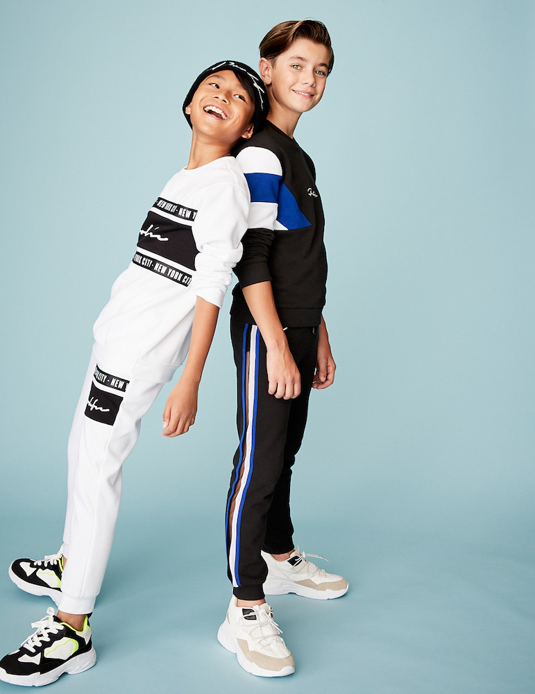 RIVER ISLAND ACTIVE