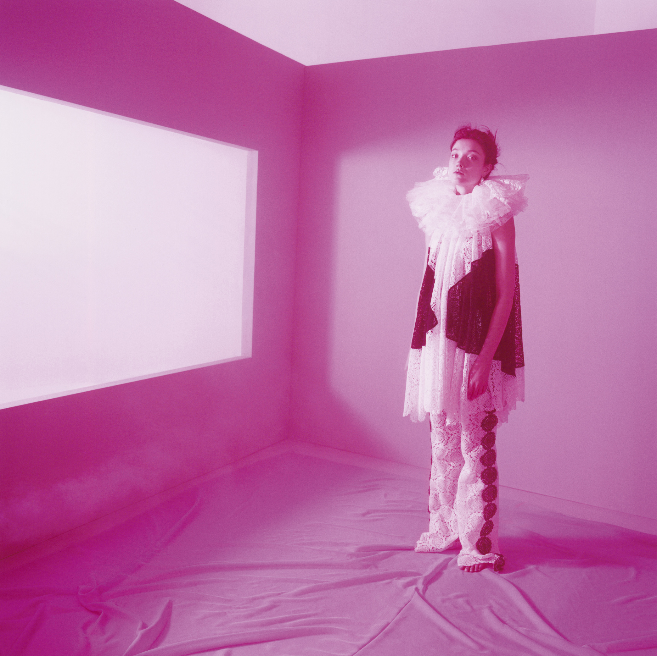 Elle UK | The Woman in white