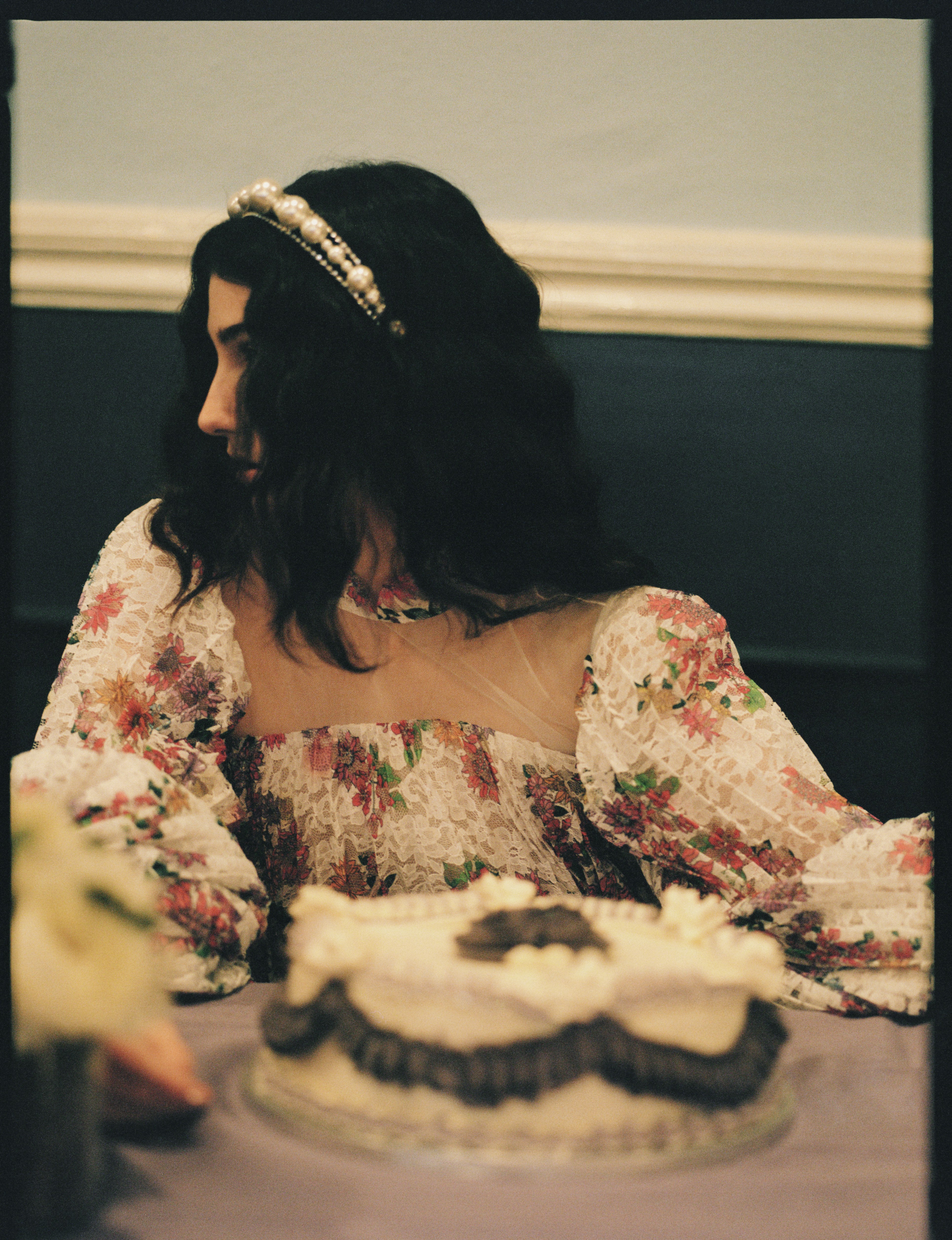 Violet Book | One creates onself