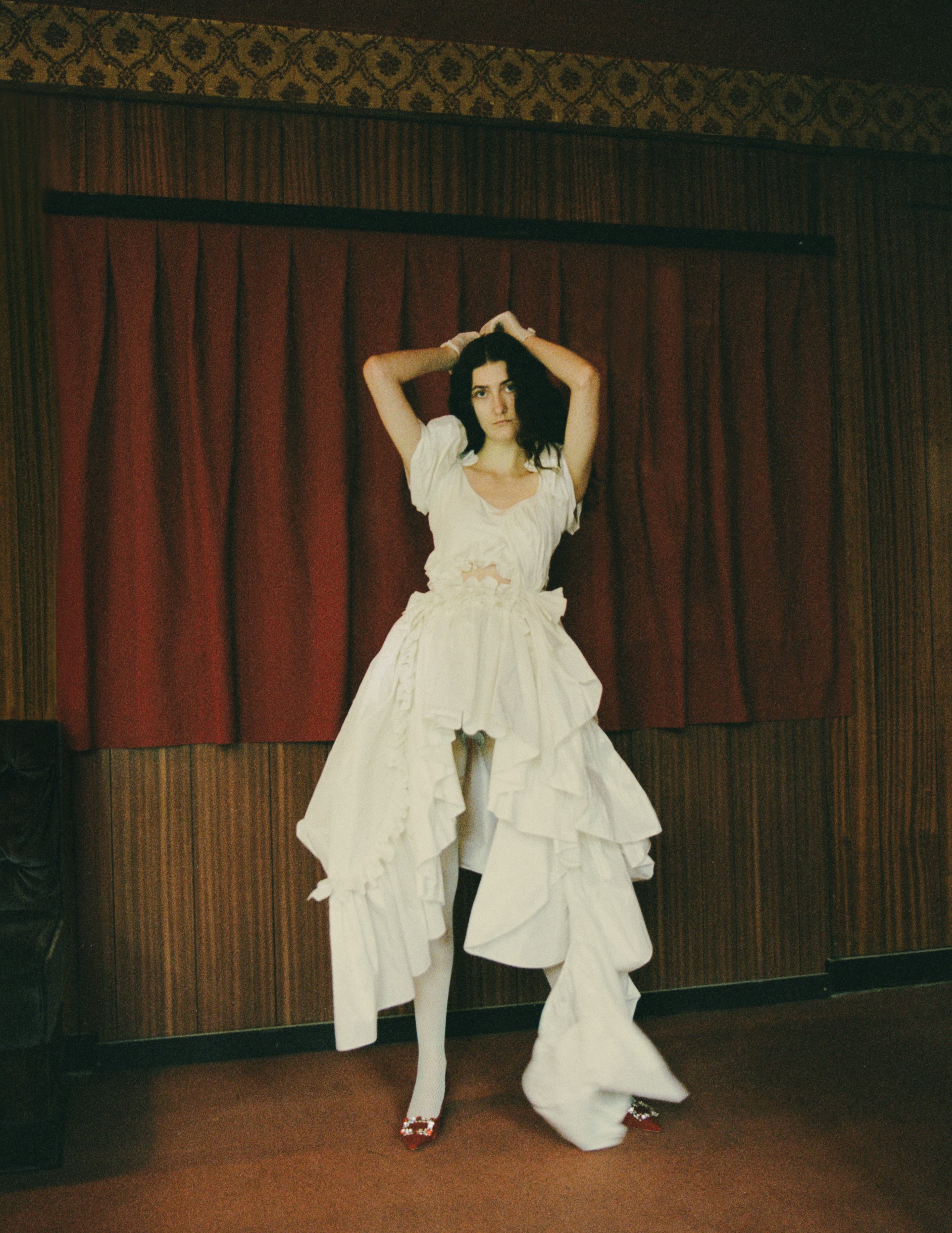 Violet Book | One creates onself