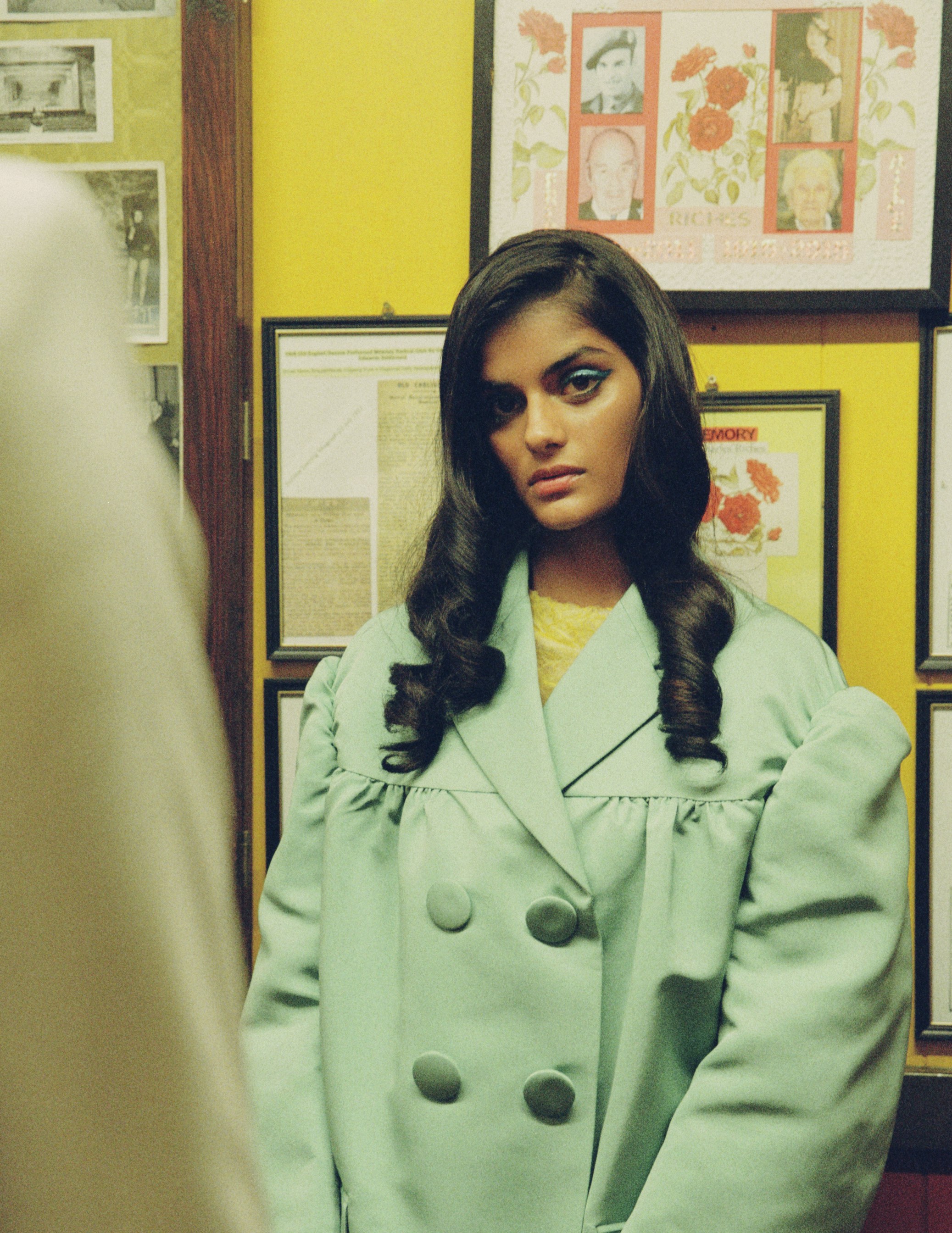 Violet Book | One creates onself