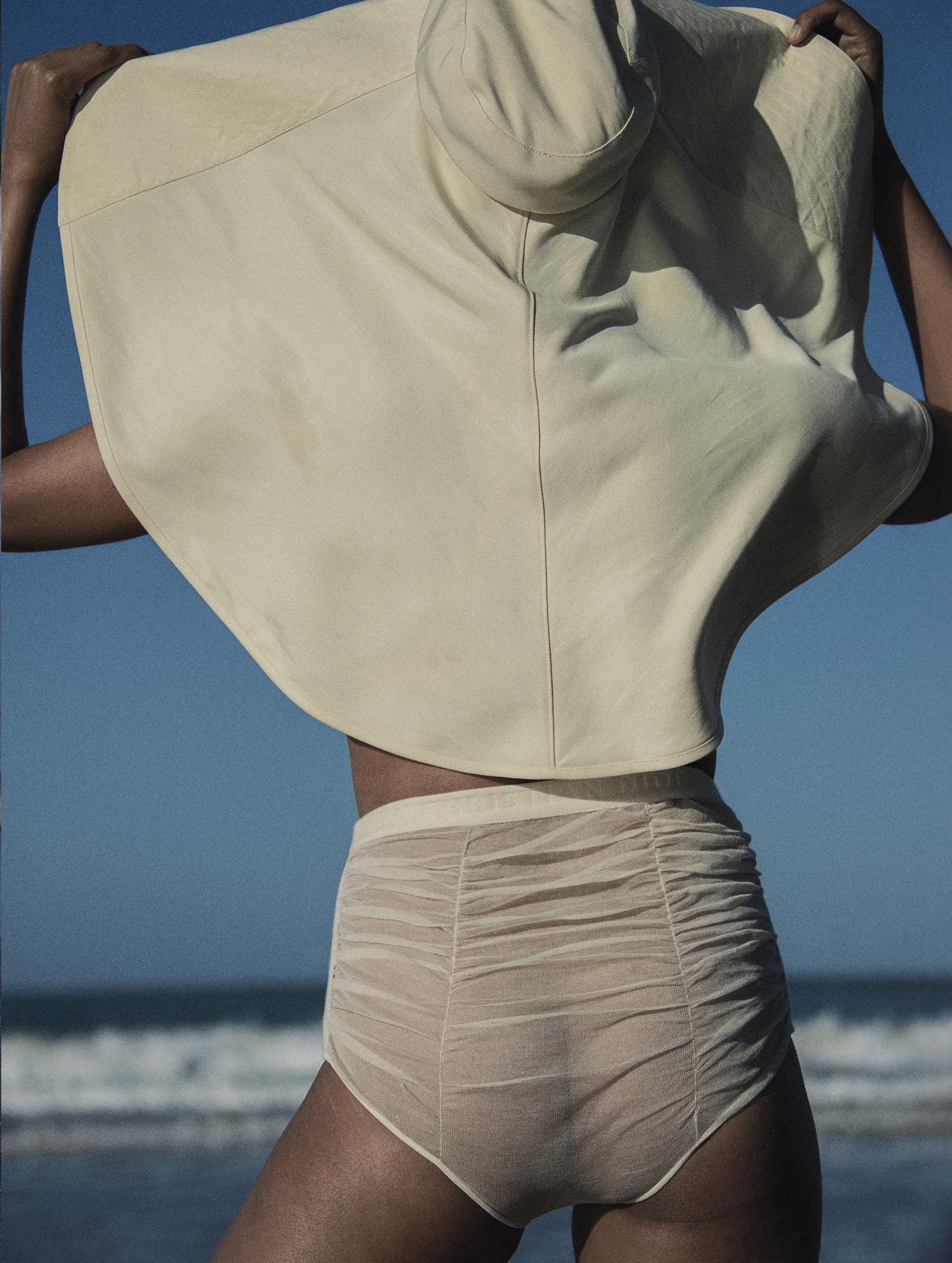 June Issue | Elle UK