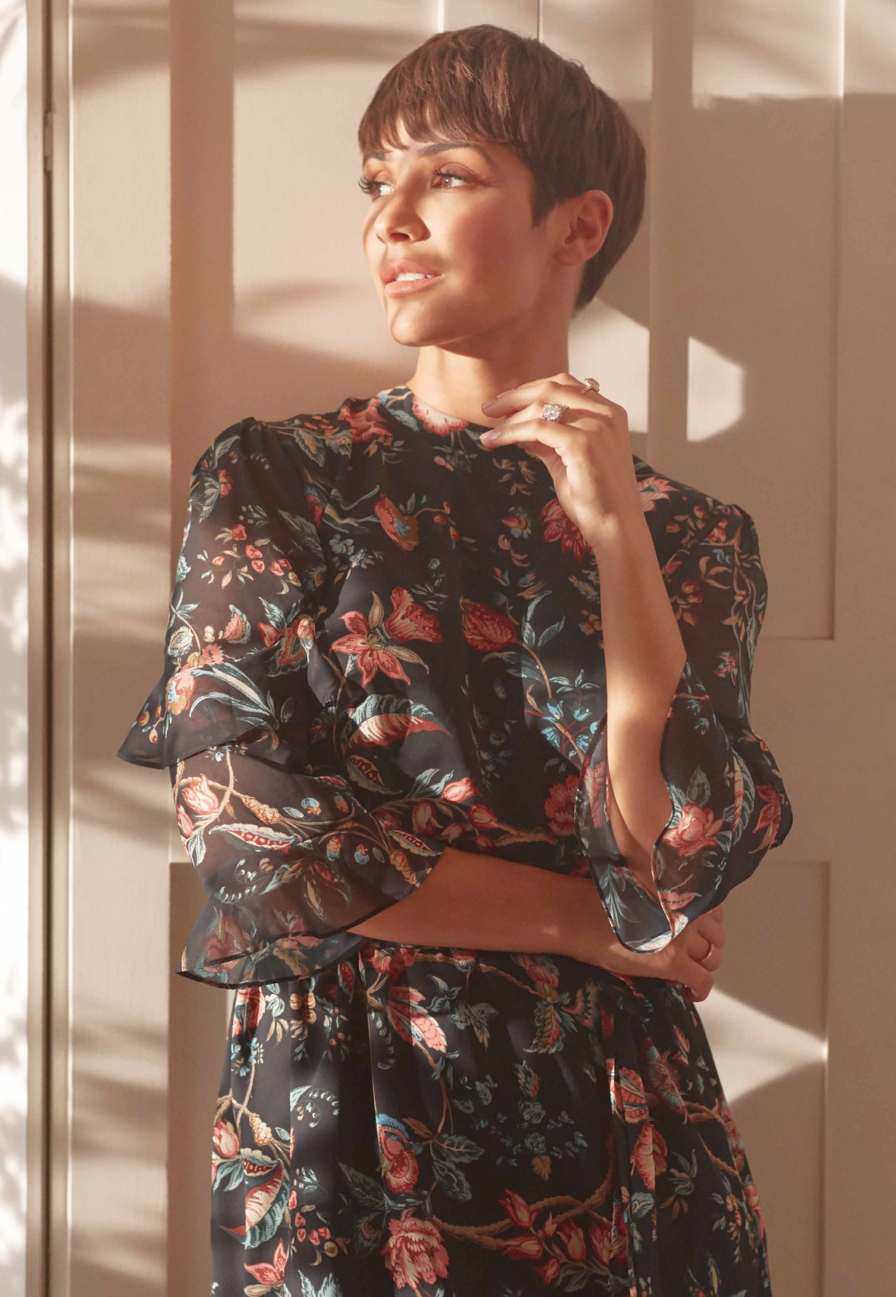 Oasis – Frankie Bridge
