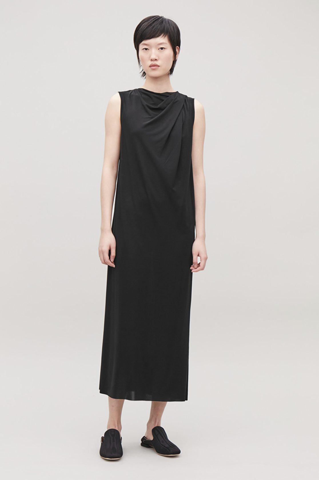 COS | WOMENSWEAR SUMMER 2020