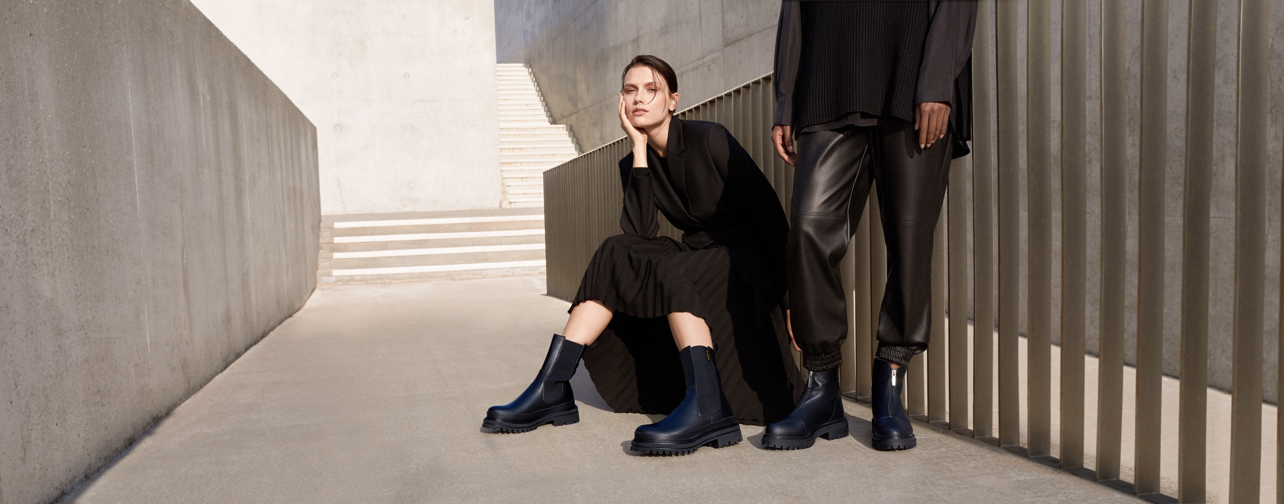 Russell & Bromley