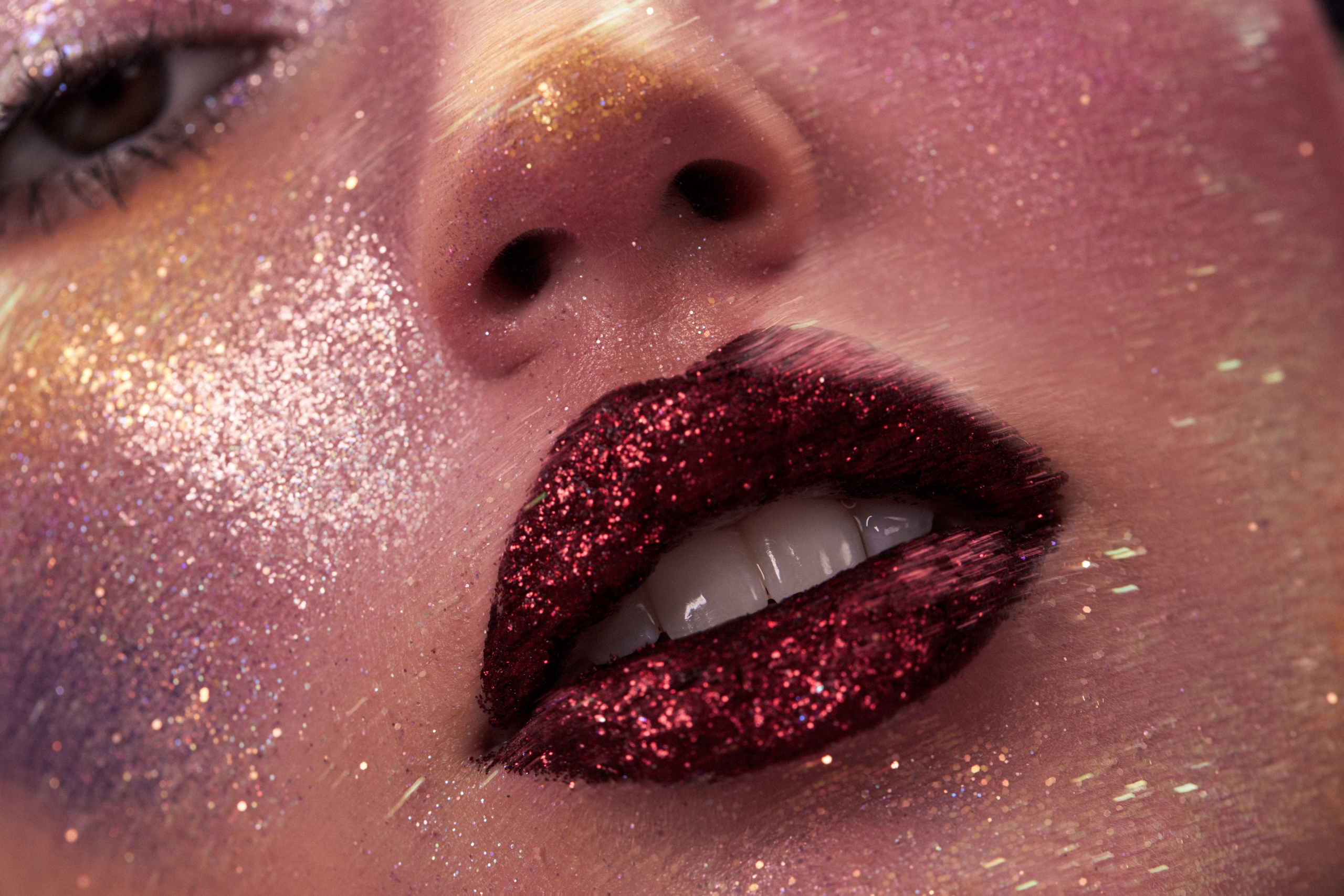 Glitter Beauty | Cable