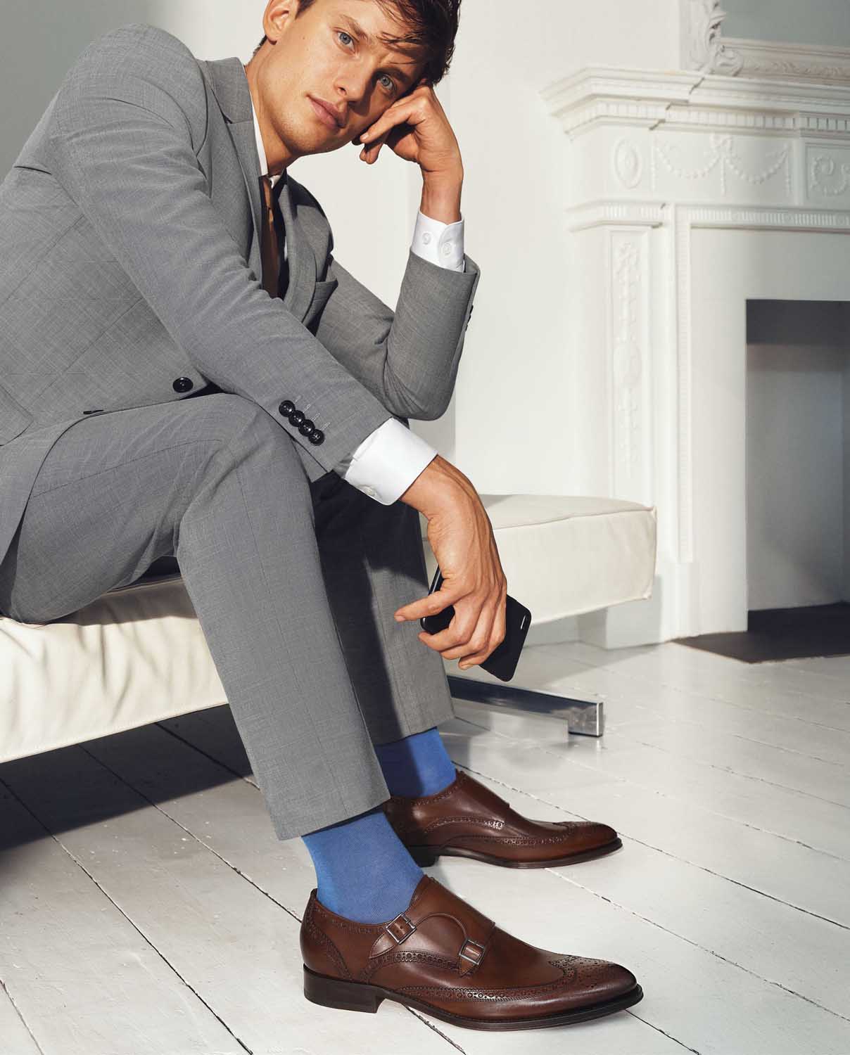 Russell and Bromley SS19