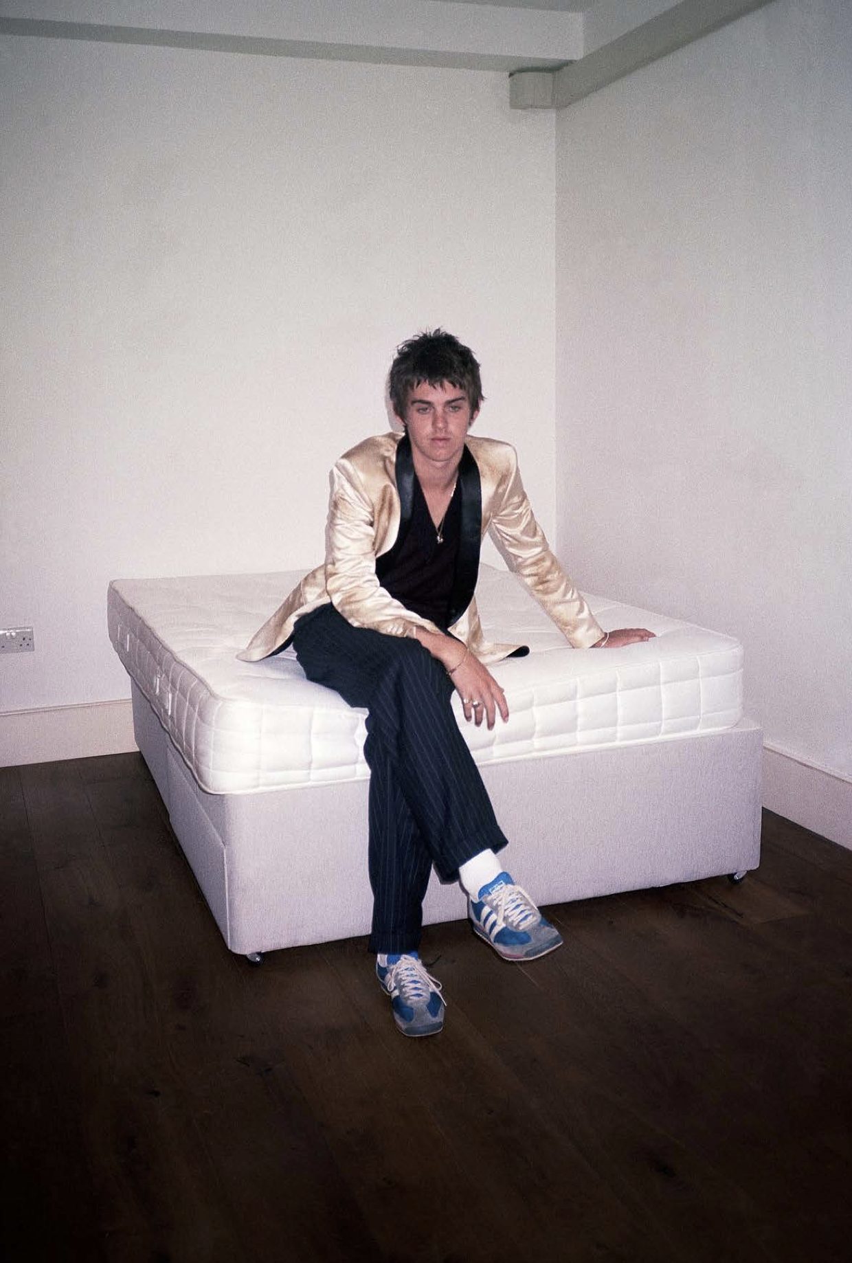 Earl Cave | Behind the Blinds