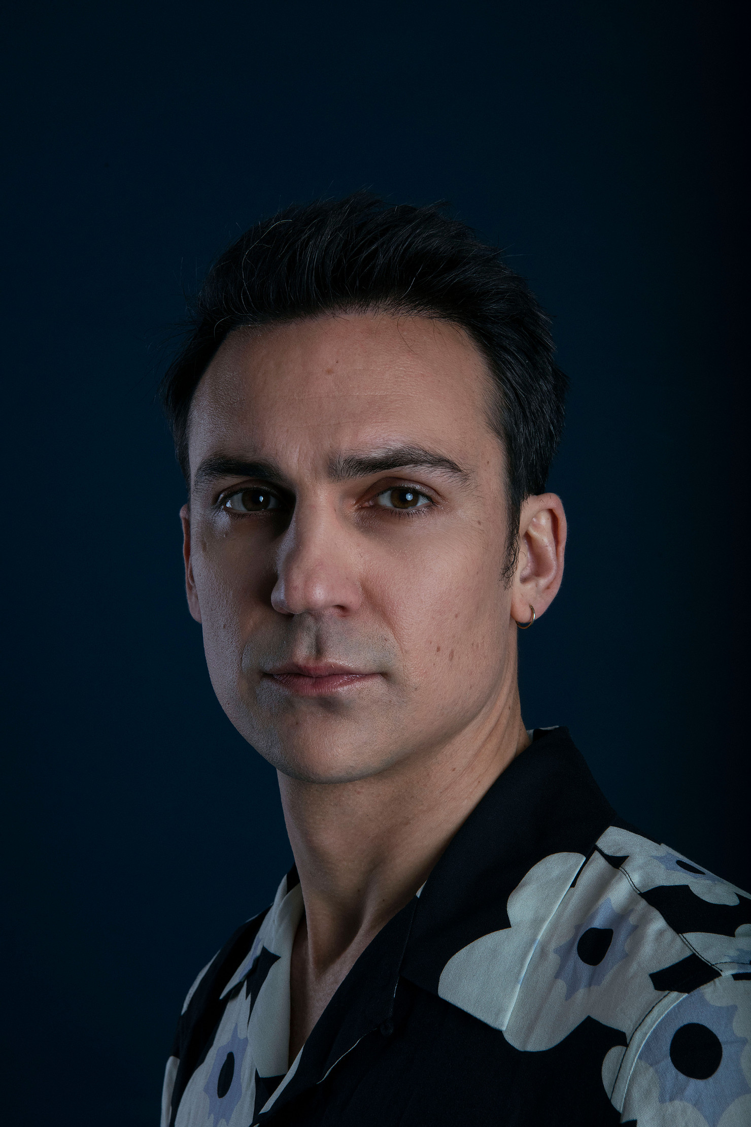 Henry Lloyd-Hughes | Vingt Sept