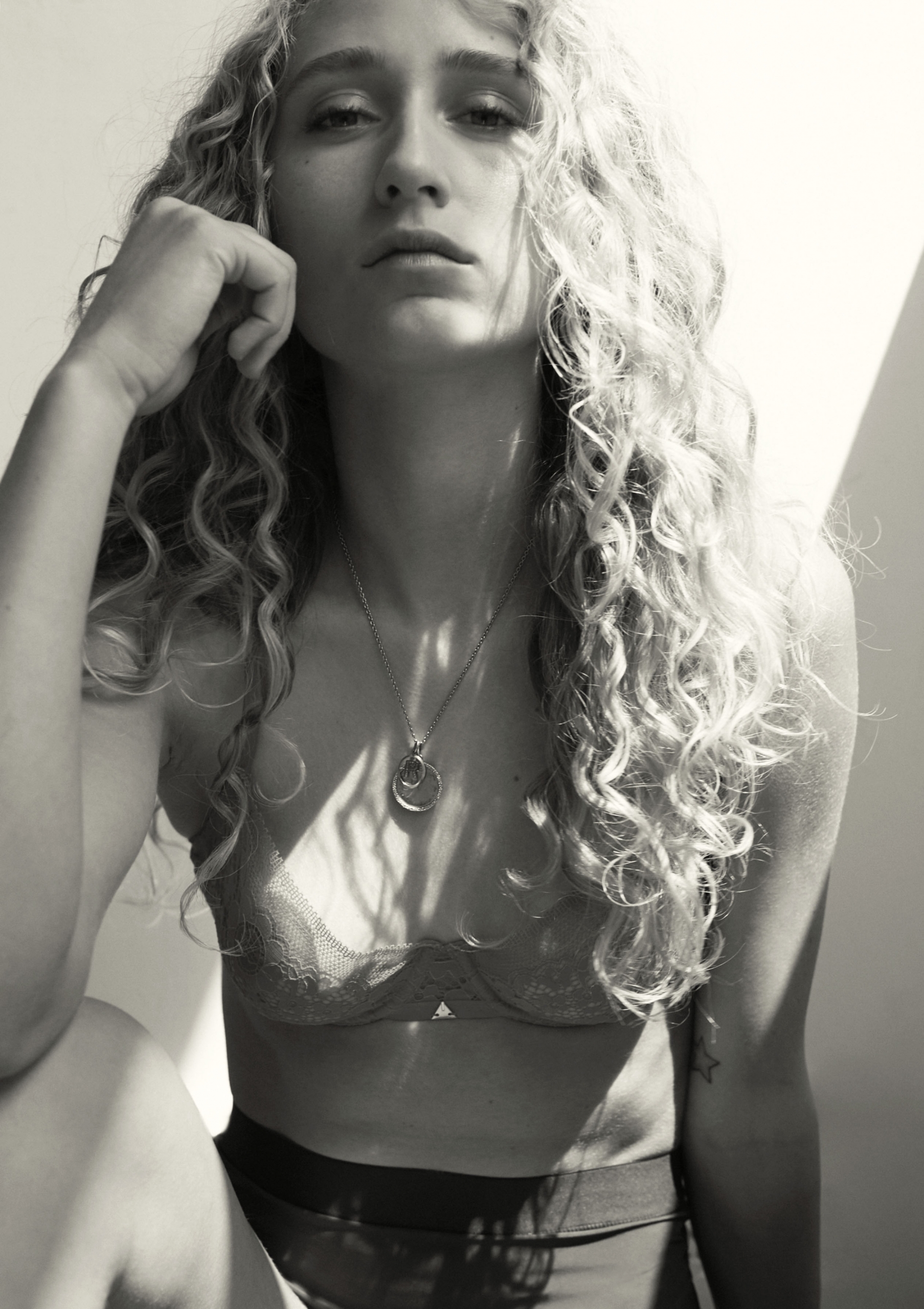 Glass Magazine | Elfie