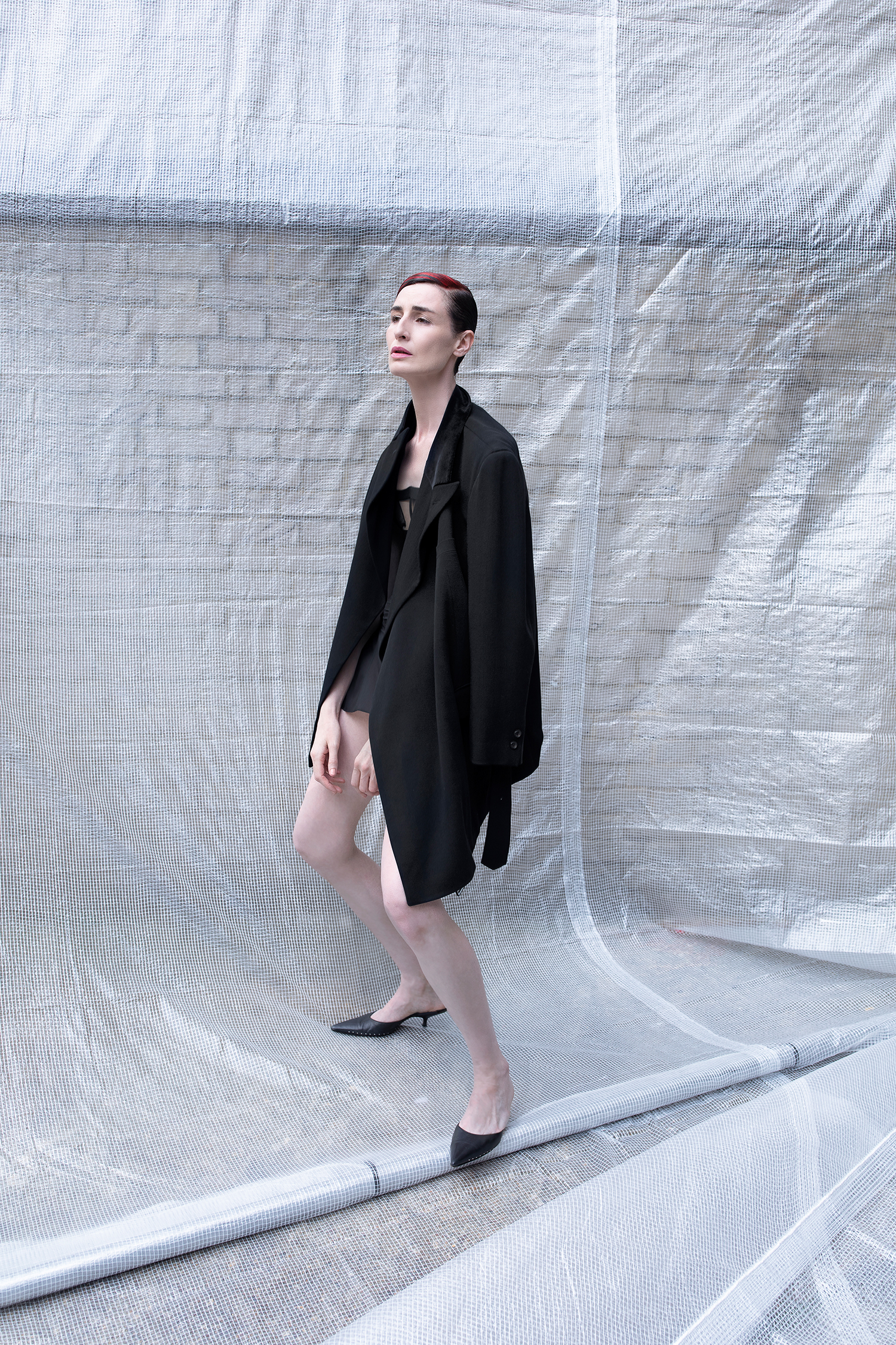 L’Officiel Italia | Erin O’Connor