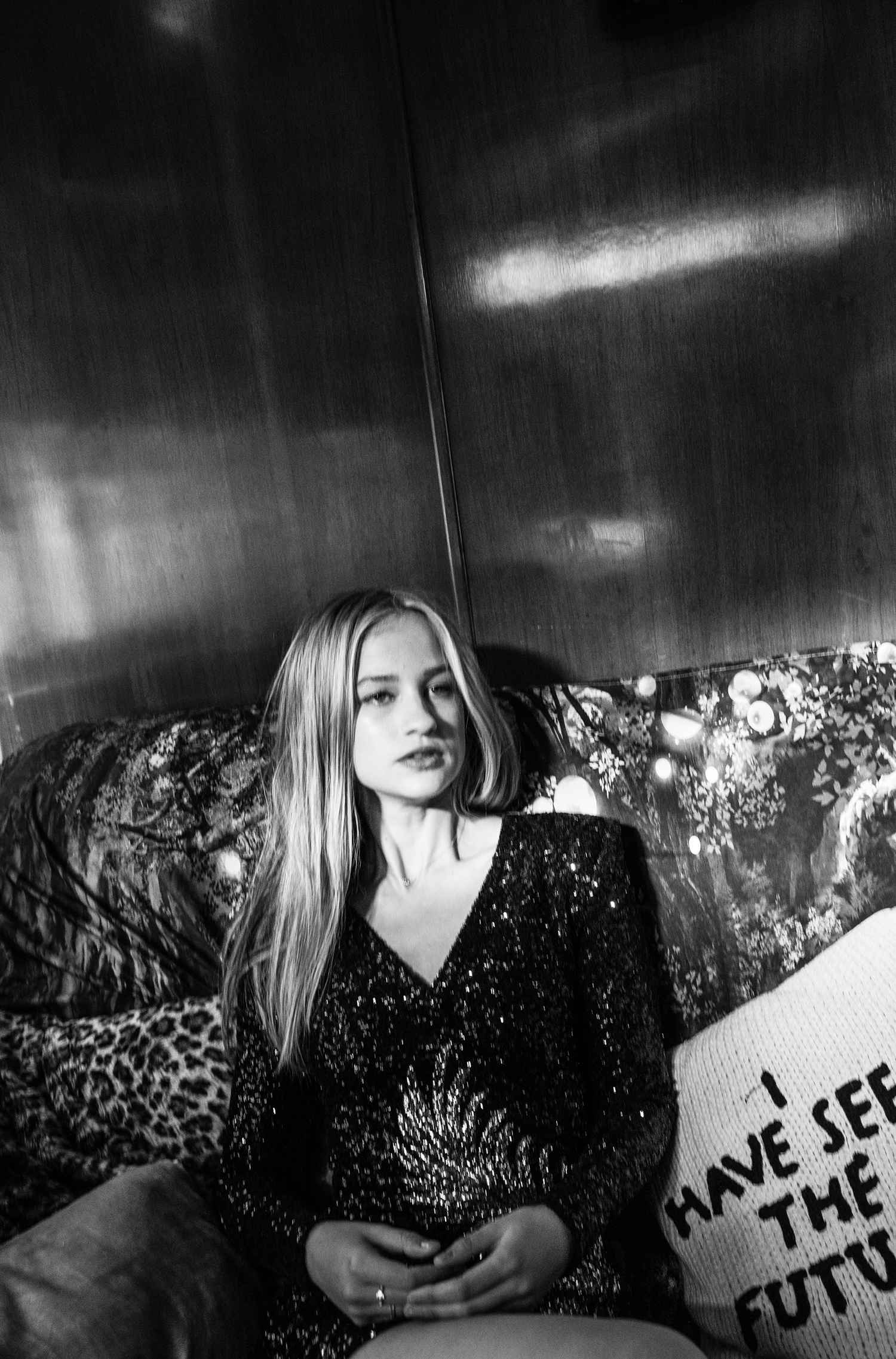COOL AMERICA X ISSY KNOPLER