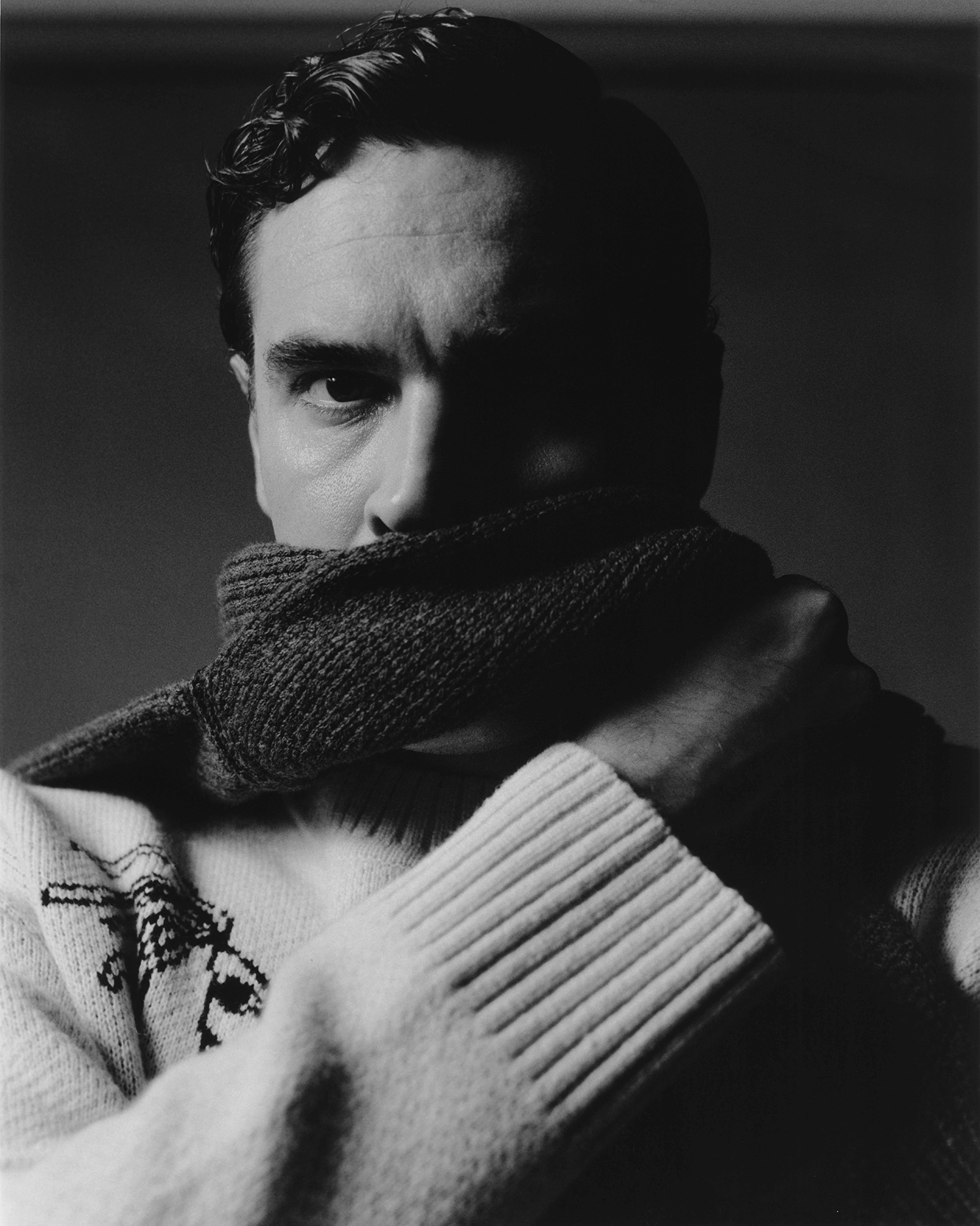 Tom Bateman | Man About Town