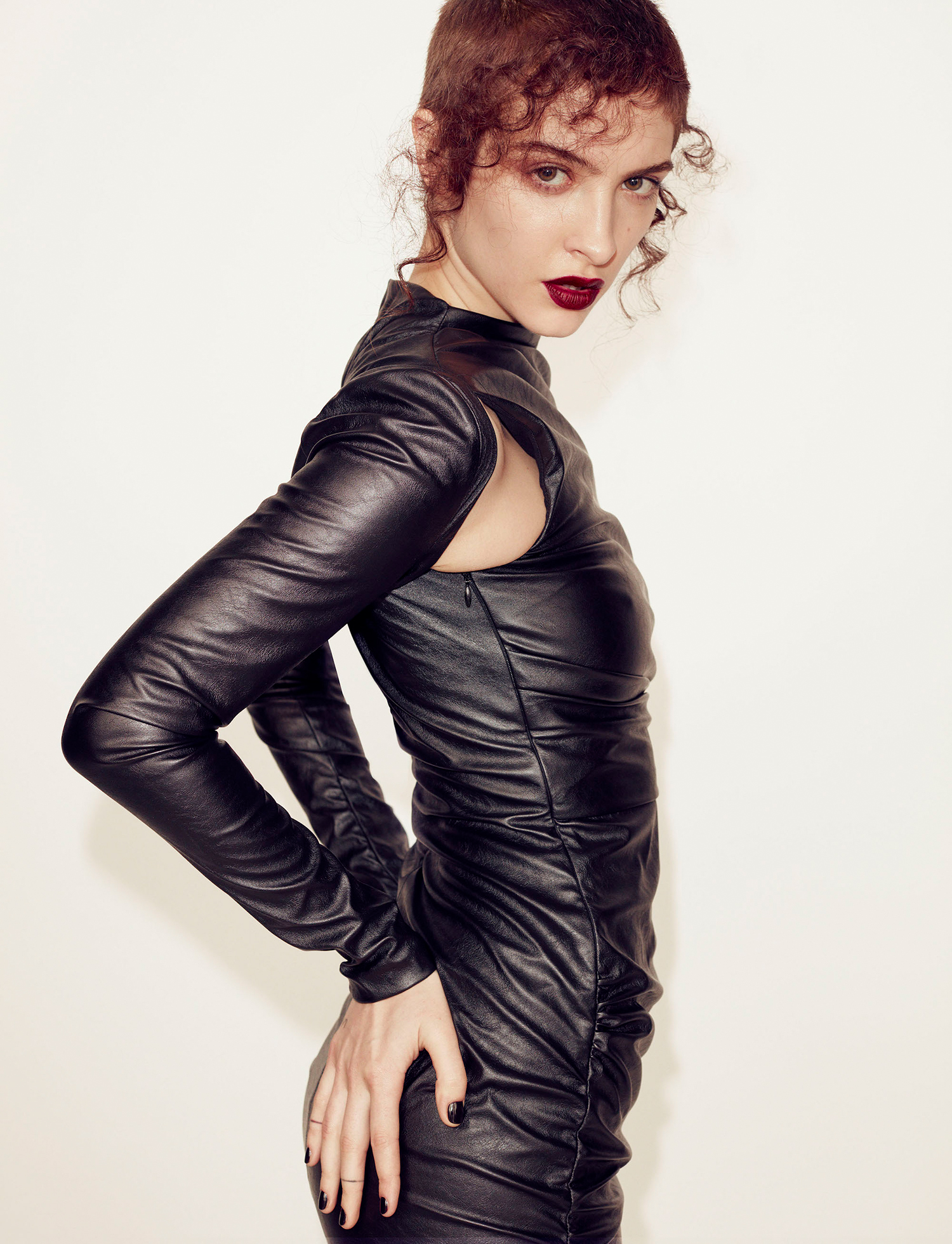Lera Abova | Metal Guru