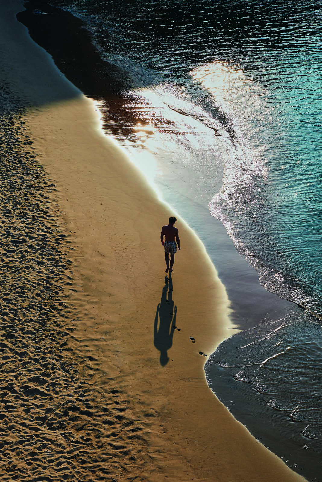 WELL CURATED | WELL TRAVELLED | JAMES AIKEN