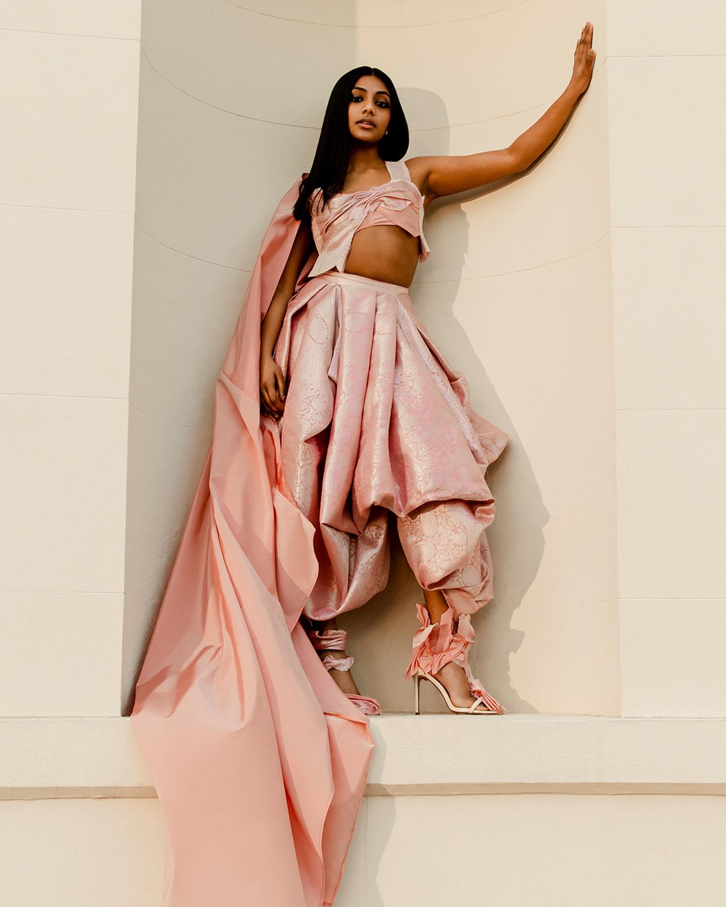 NETFLIX X BRITISH FASHION COUNCIL | BRIDGERTON PROMO