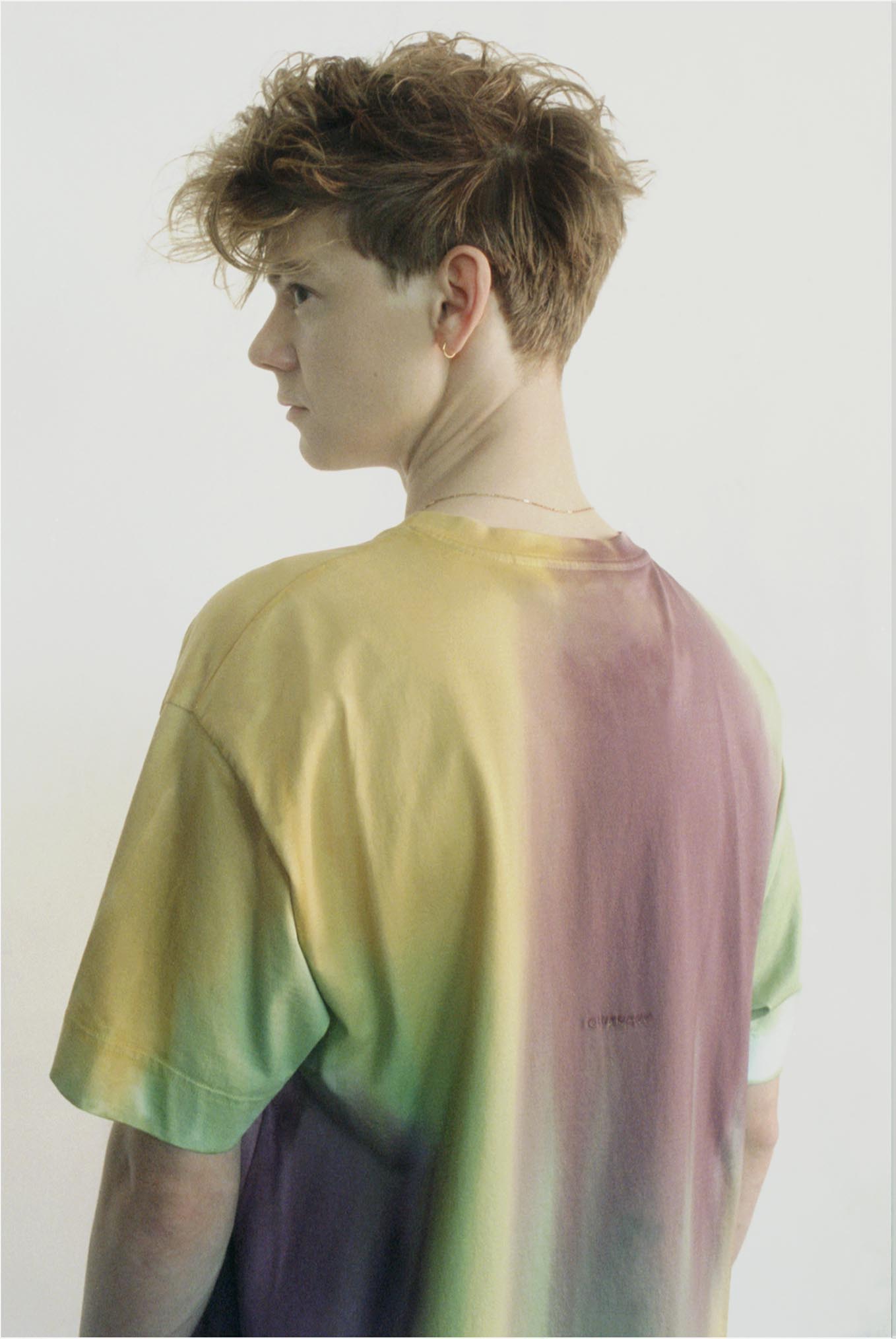 BEHIND THE BLINDS X Thomas Brodie Sangster