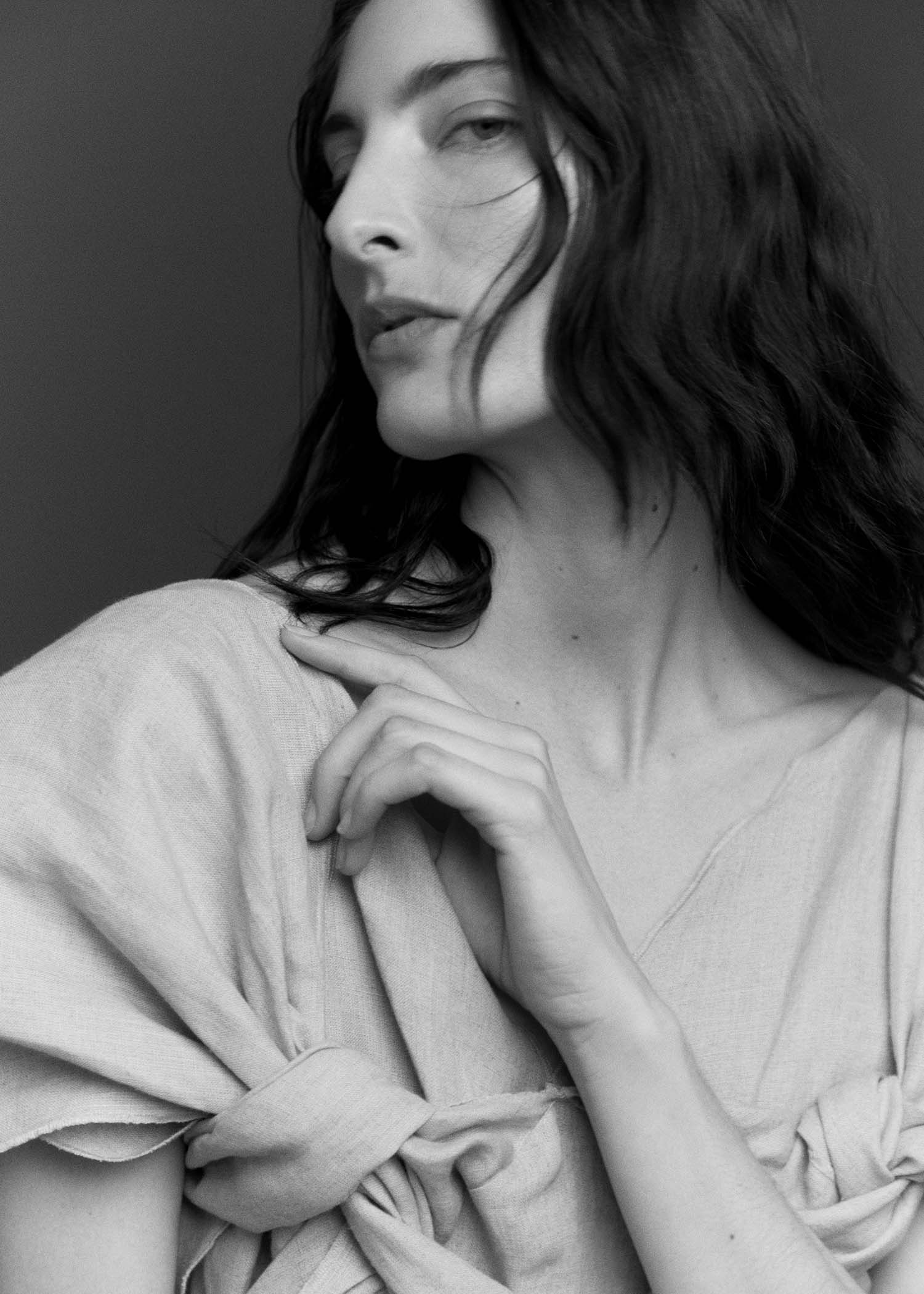 WELL CURATED | in the moment