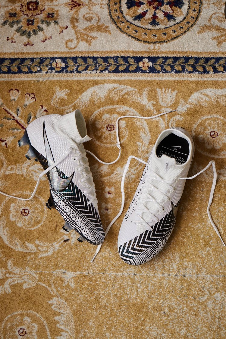 NIKE | MERCURIAL SPEED